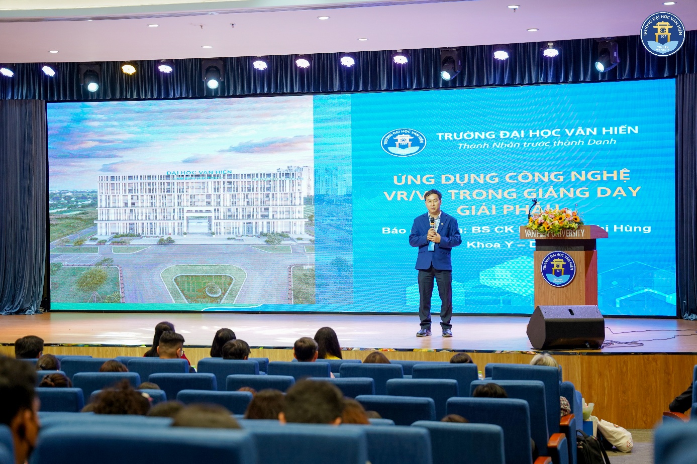 Trường ĐH Văn Hiến đẩy mạnh chuyển đổi số trong giáo dục y tế và đào tạo nhân lực chất lượng cao- Ảnh 4. Trường ĐH Văn Hiến đẩy mạnh chuyển đổi số trong giáo dục y tế và đào tạo nhân lực chất lượng cao- Ảnh 4.