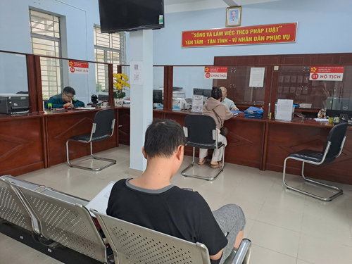 Chính quyền địa phương 2 cấp: Chuyển động tích cực- Ảnh 2. Chính quyền địa phương 2 cấp: Chuyển động tích cực- Ảnh 2.