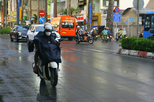 Thời tiết TP HCM hôm nay, 14-6: Mưa giảm- Ảnh 1. Thời tiết TP HCM hôm nay, 14-6: Mưa giảm- Ảnh 1.