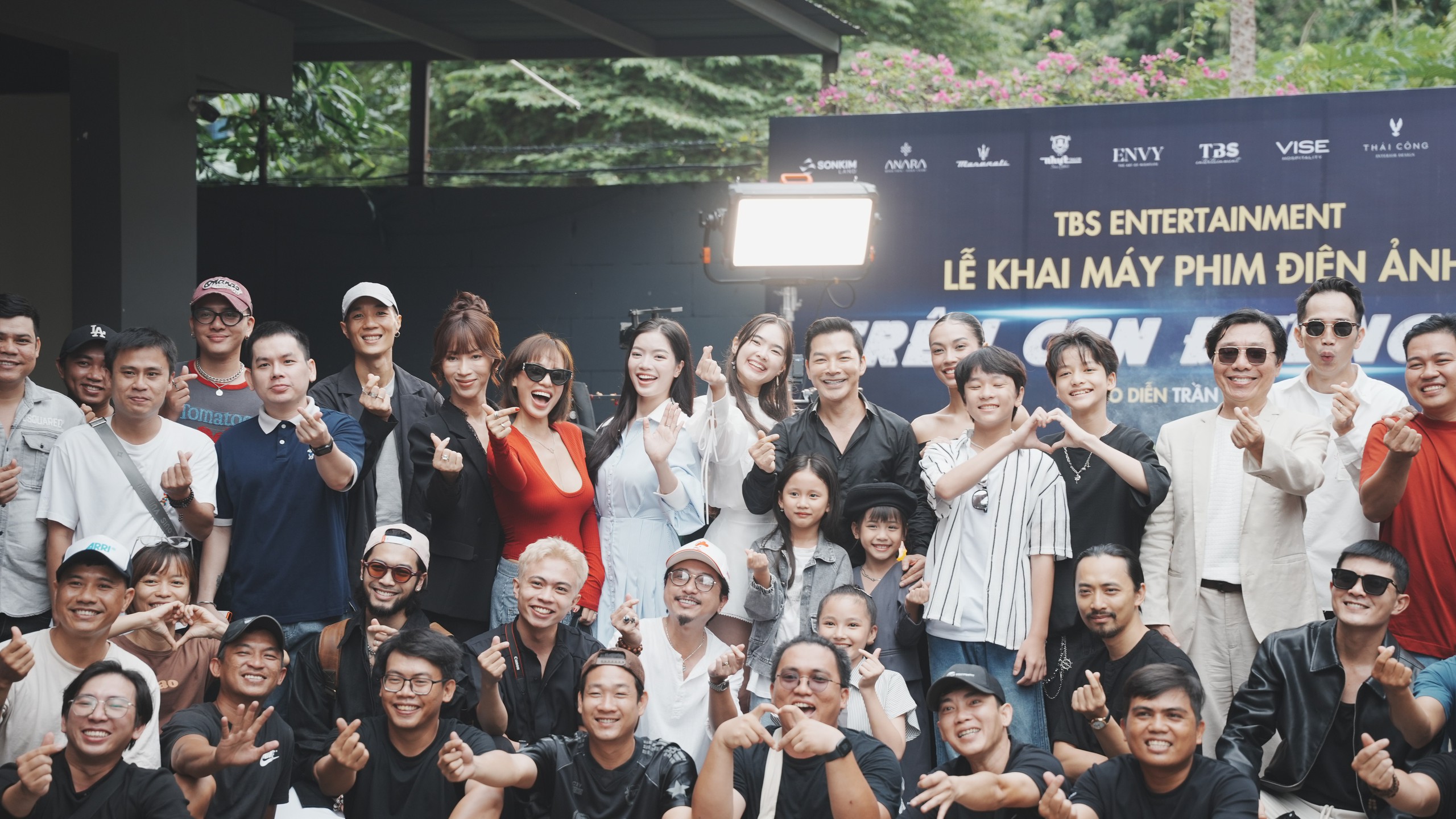 Quang Sự, Hứa Minh Đạt… đóng phim Trần Bảo Sơn đạo diễn- Ảnh 7. Quang Sự, Hứa Minh Đạt… đóng phim Trần Bảo Sơn đạo diễn- Ảnh 7.