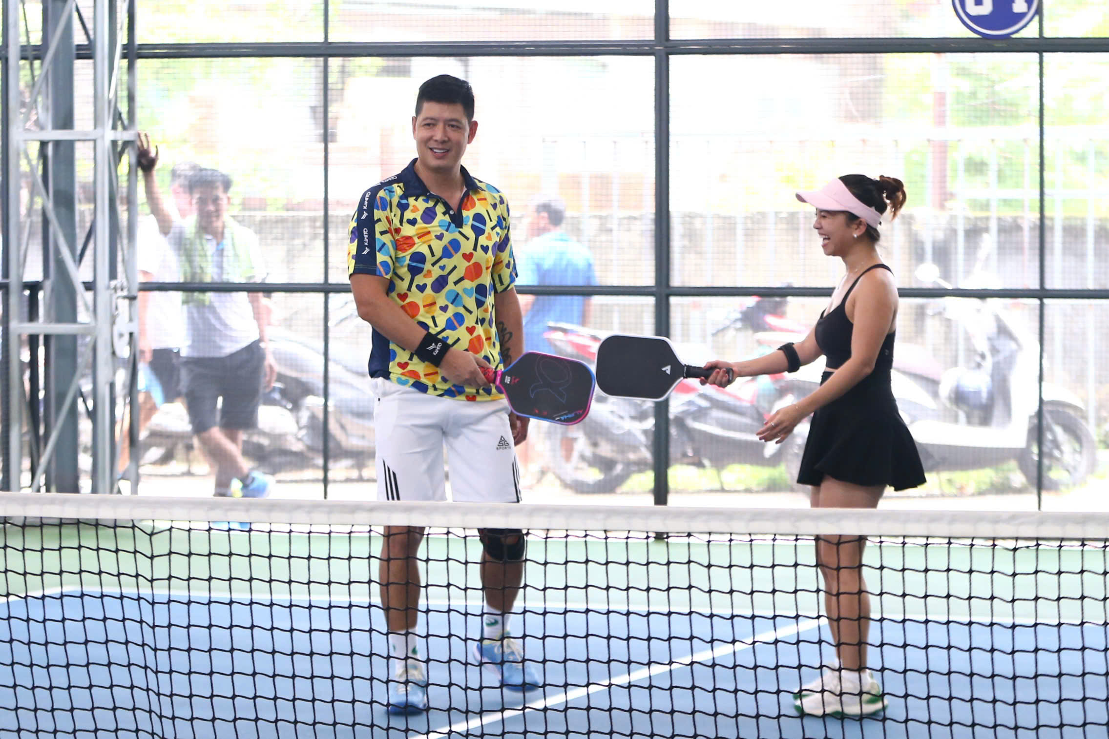 Giải Pickleball Báo Người Lao Động: Diễn viên Bình Minh đi tiếp, Minh Hằng dừng bước- Ảnh 4. Giải Pickleball Báo Người Lao Động: Diễn viên Bình Minh đi tiếp, Minh Hằng dừng bước- Ảnh 4.