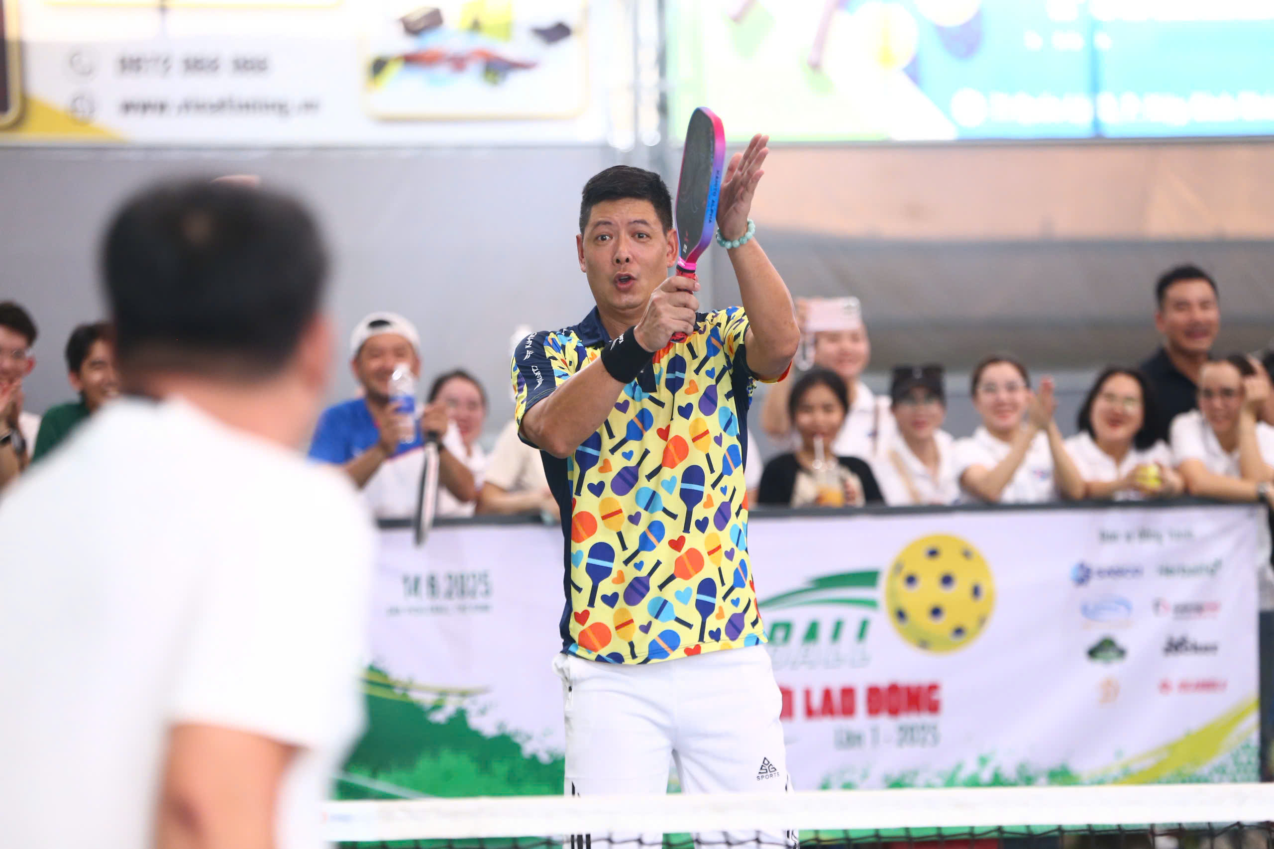 Giải Pickleball Báo Người Lao Động: Diễn viên Bình Minh đi tiếp, Minh Hằng dừng bước- Ảnh 2. Giải Pickleball Báo Người Lao Động: Diễn viên Bình Minh đi tiếp, Minh Hằng dừng bước- Ảnh 2.