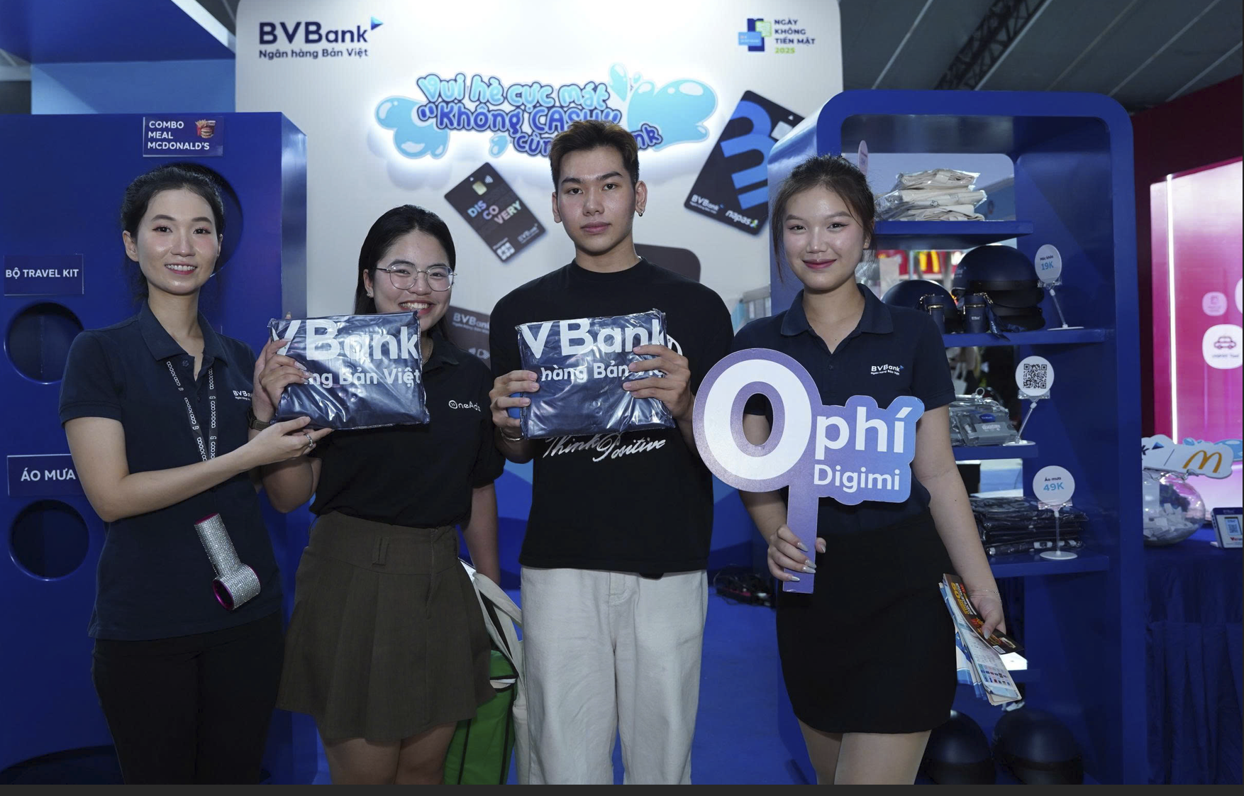 BVBank mang đến chuỗi hoạt động không cash tại Ngày hội không tiền mặt 2025- Ảnh 1. BVBank mang đến chuỗi hoạt động không cash tại Ngày hội không tiền mặt 2025- Ảnh 1.