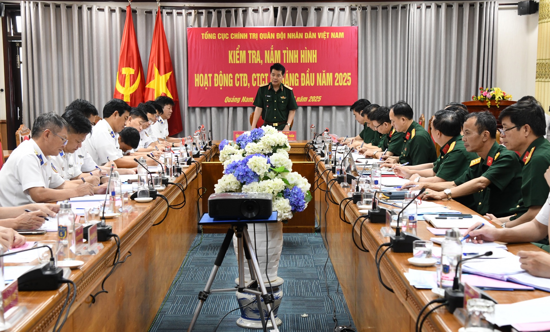 Tổng cục Chính trị kiểm tra tại Bộ tư lệnh Vùng Cảnh sát biển 2 - Ảnh 1.