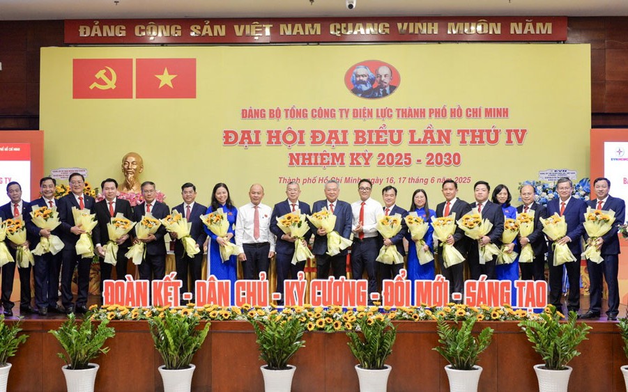 EVNHCMC được vinh danh Top Công nghiệp 4.0 Việt Nam năm 2025- Ảnh 3.