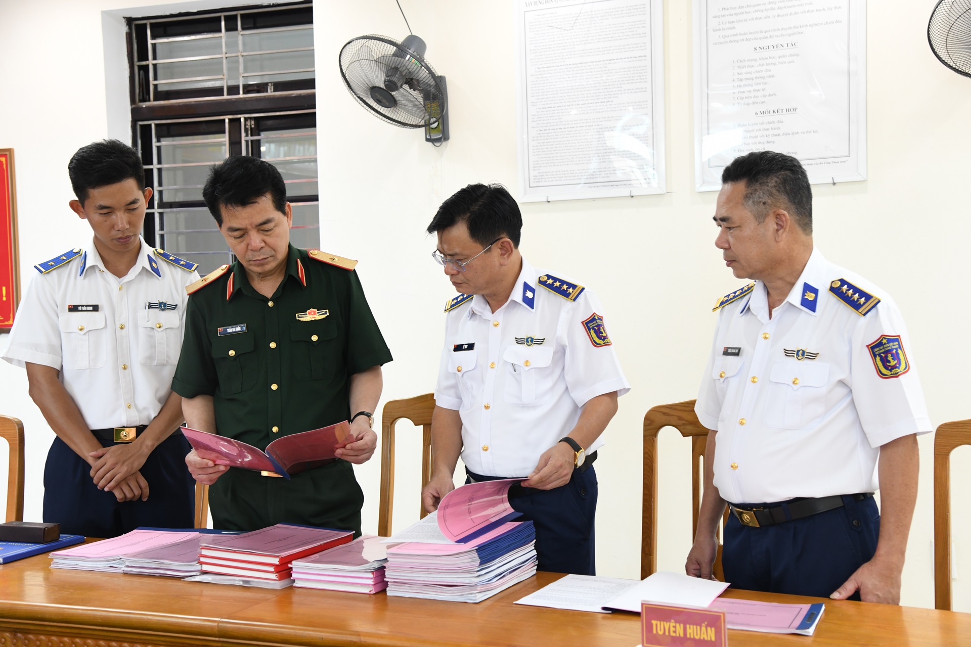 Tổng cục Chính trị kiểm tra tại Bộ tư lệnh Vùng Cảnh sát biển 2 - Ảnh 3.