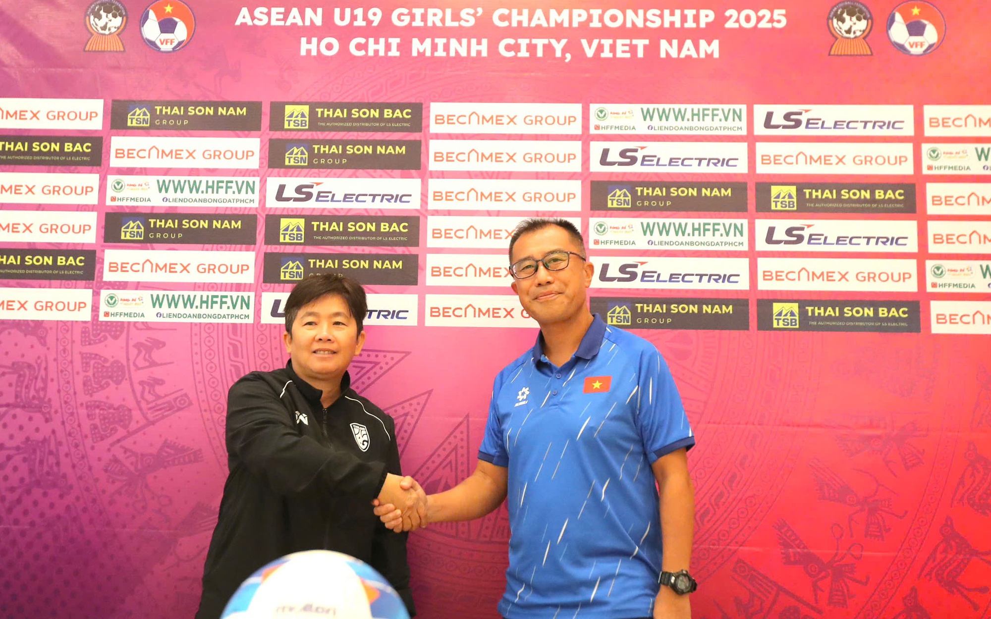 Thất bại trước Thái Lan, HLV U19 nữ Việt Nam nhắm đến U20 World Cup - Ảnh 3.