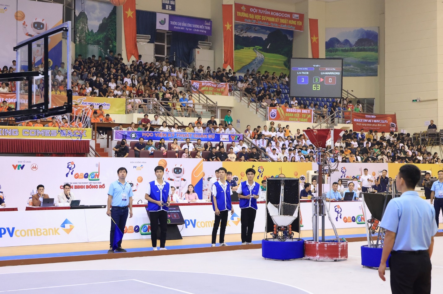 PVcomBank khẳng định sứ mệnh cộng đồng cùng Robocon 2025- Ảnh 3. PVcomBank khẳng định sứ mệnh cộng đồng cùng Robocon 2025- Ảnh 3.