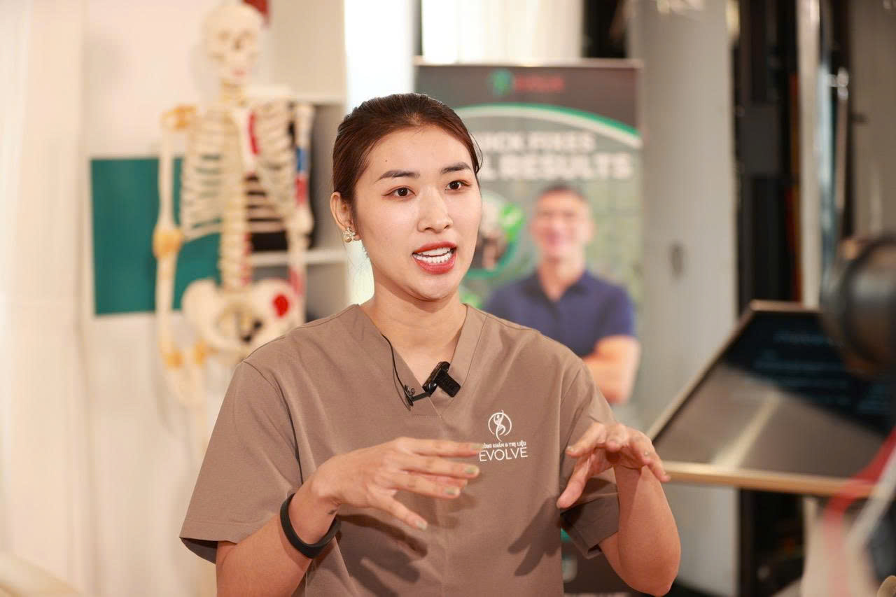 Dàn sao thể thao trải nghiệm cùng chuyên gia vật lý trị liệu Úc- Ảnh 8. Dàn sao thể thao trải nghiệm cùng chuyên gia vật lý trị liệu Úc- Ảnh 8.