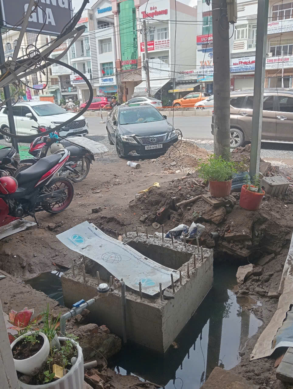 Cần Thơ: Gần 50 tỉ đồng nâng cấp đoạn đường ngắn nhưng thi công rất nham nhở- Ảnh 9.