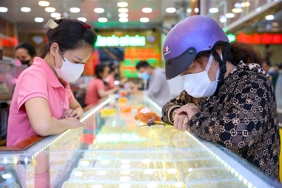 Thiết lập lại thị trường vàng - Ảnh 1.