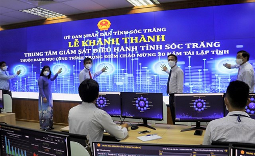 Sóc Trăng đề ra nhiều mục tiêu về chuyển đổi số năm 2025- Ảnh 2. Sóc Trăng đề ra nhiều mục tiêu về chuyển đổi số năm 2025- Ảnh 2.