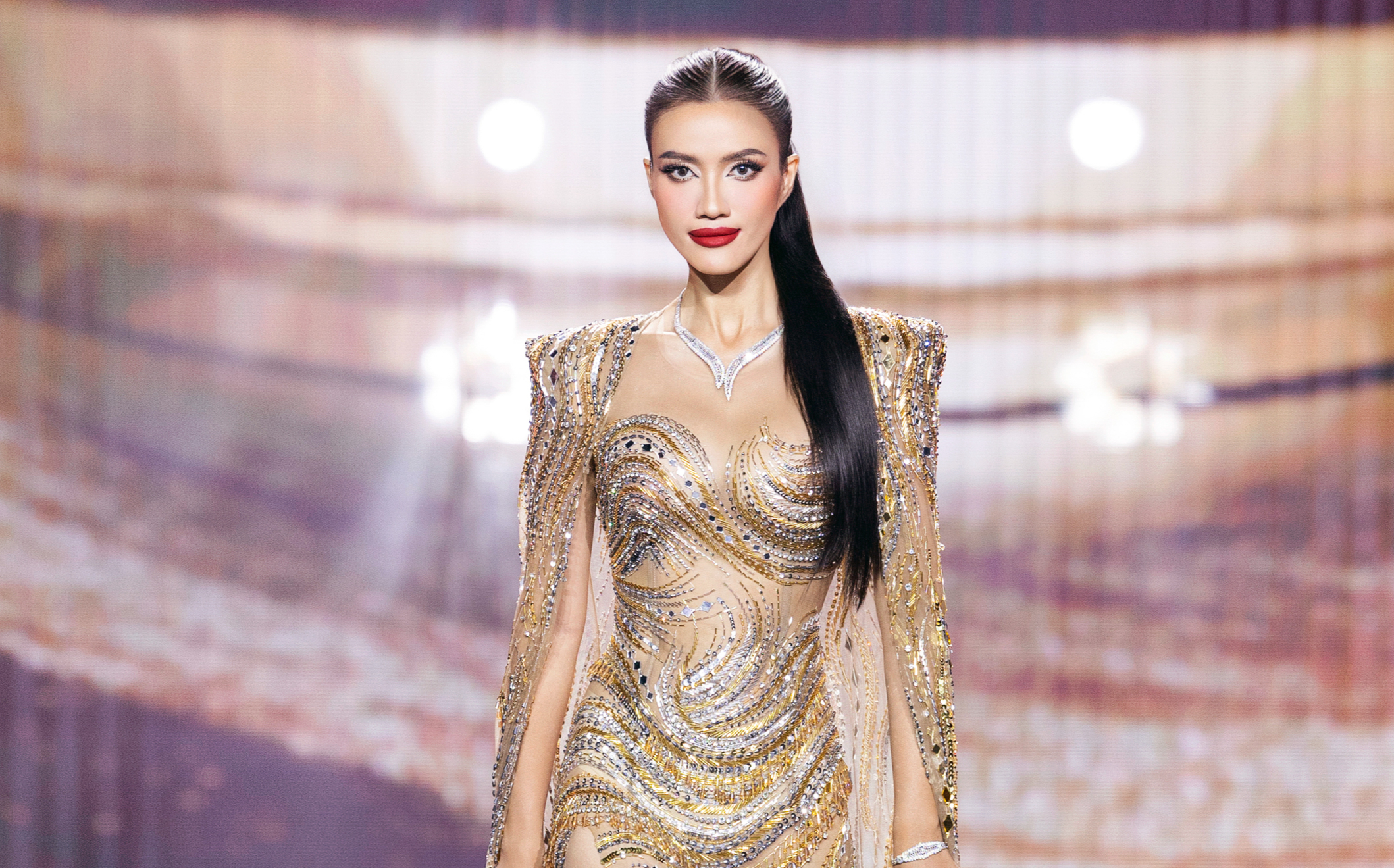 Ai sẽ đăng quang Miss Cosmo Vietnam 2025? - Ảnh 2.