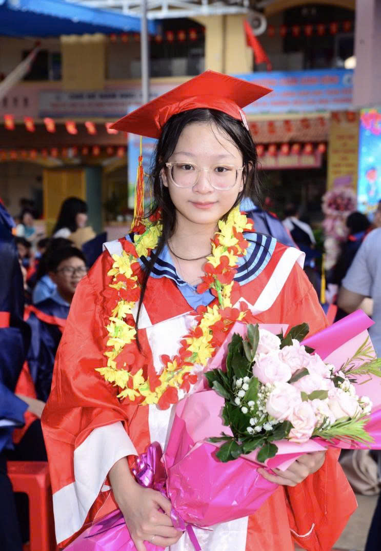 Con gái đậu trường chuyên lớp 10, người cha viết thư cảm ơn 2 ân nhân- Ảnh 3. Con gái đậu trường chuyên lớp 10, người cha viết thư cảm ơn 2 ân nhân- Ảnh 3.