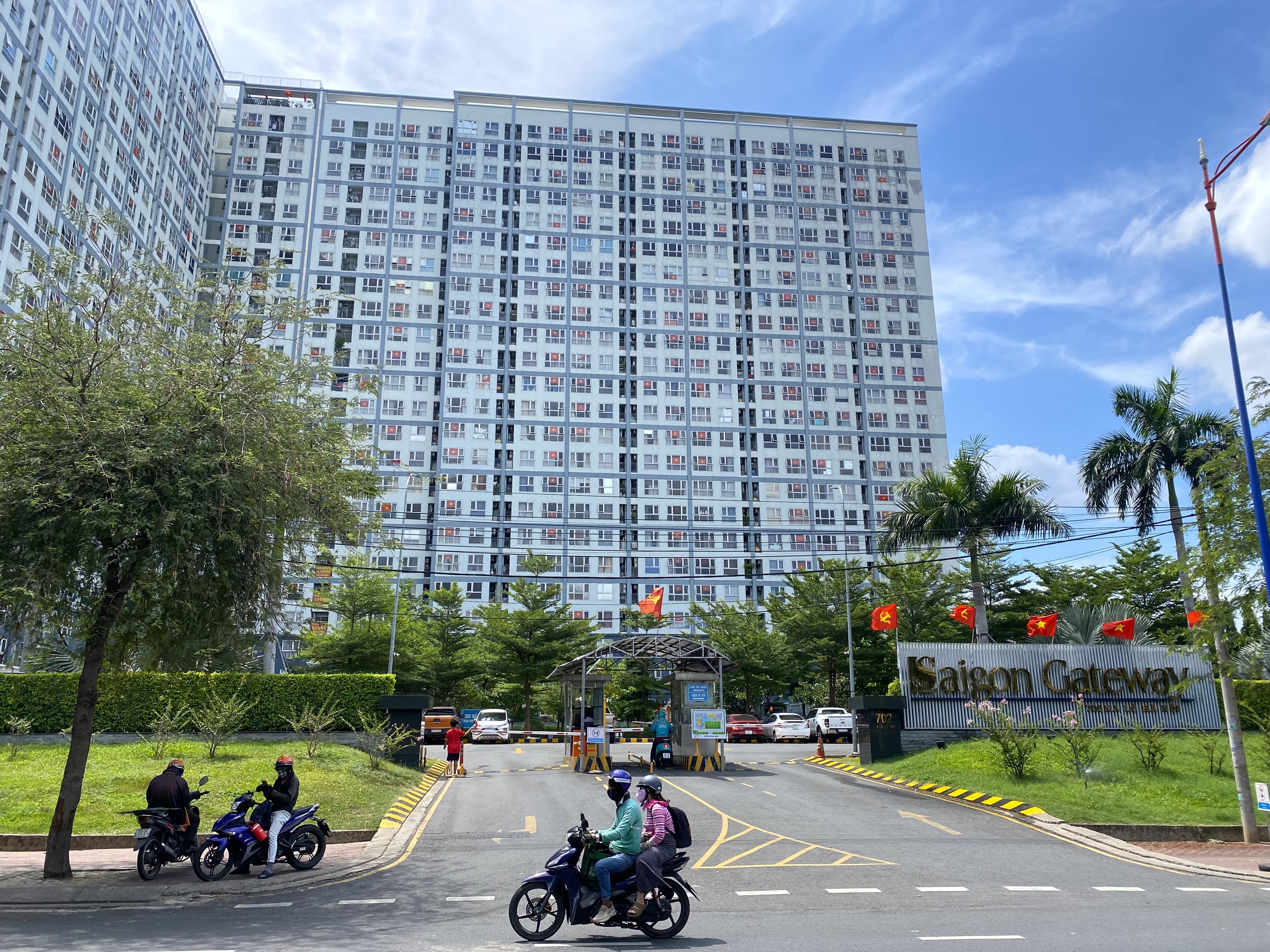 Tòa bác yêu cầu hủy tách sổ hồng, cư dân Saigon Gateway kháng cáo - Ảnh 1.