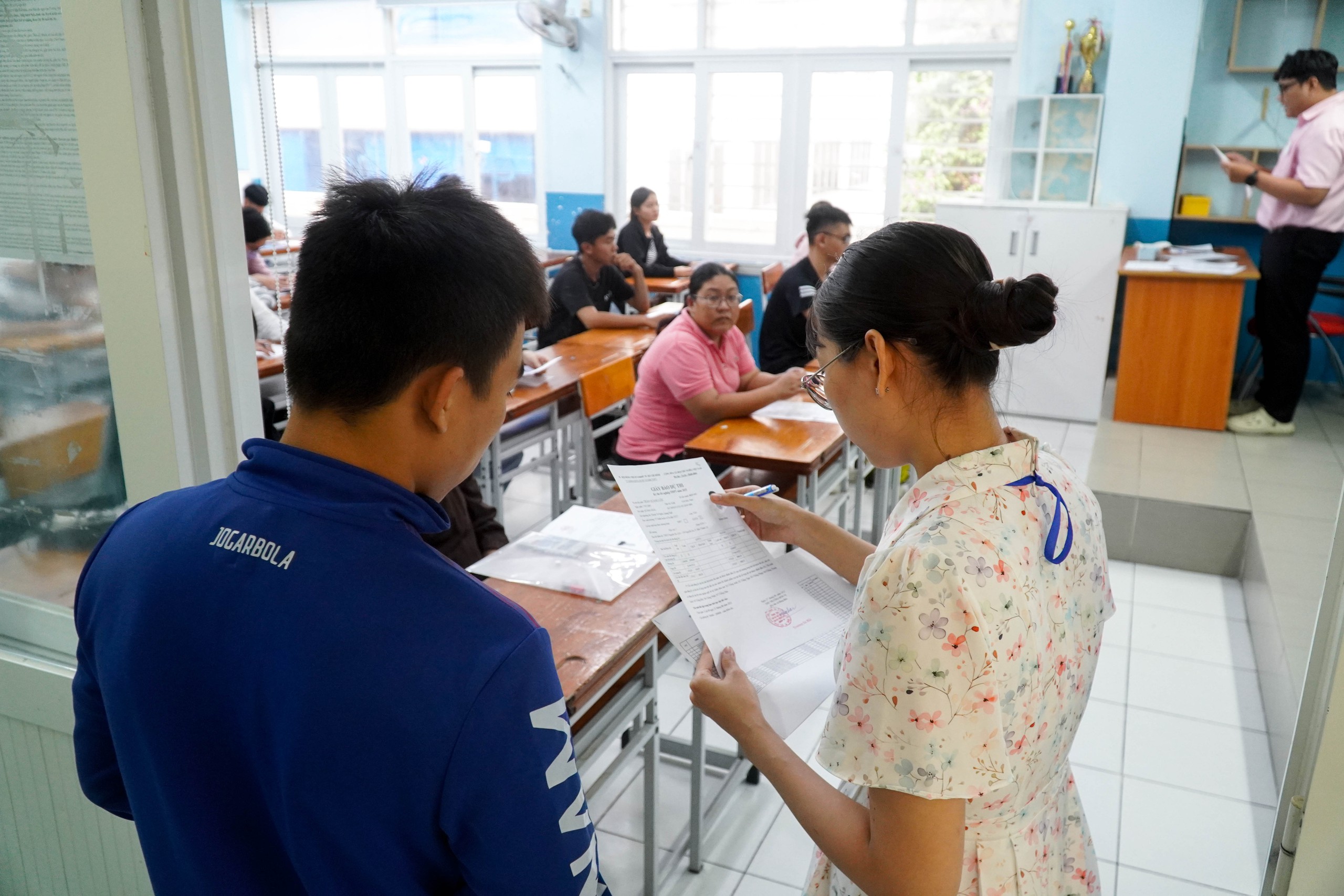 Điểm thi đặc biệt tại TP HCM - Ảnh 7.
