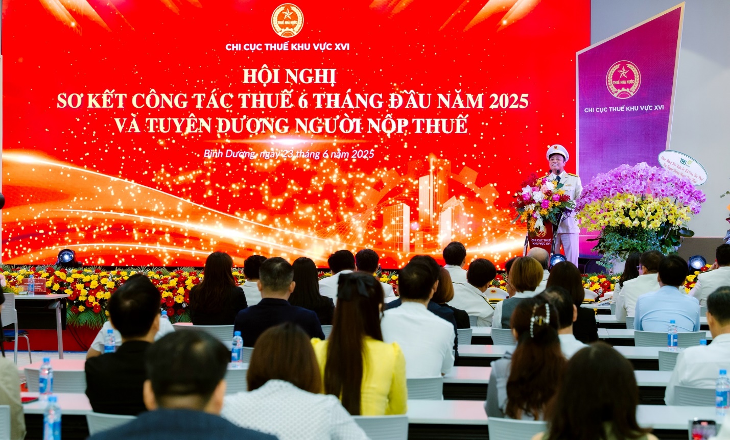 Tân Hiệp Phát được biểu dương về thành tích nổi bật trong việc nộp thuế- Ảnh 1. Tân Hiệp Phát được biểu dương về thành tích nổi bật trong việc nộp thuế- Ảnh 1.