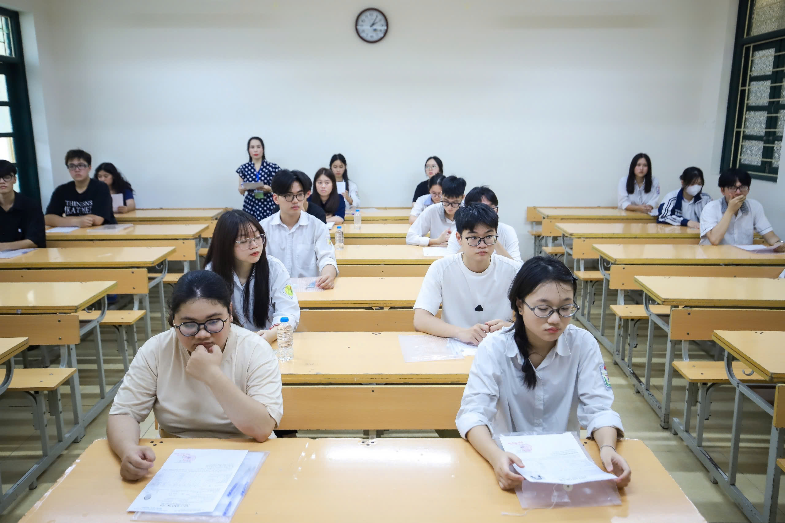 देश भर में लगभग 1.17 मिलियन अभ्यर्थियों ने परीक्षा पंजीकरण प्रक्रिया पूरी की - फोटो 15. Gần 1,17 triệu thí sinh cả nước làm thủ tục dự thi- Ảnh 15.