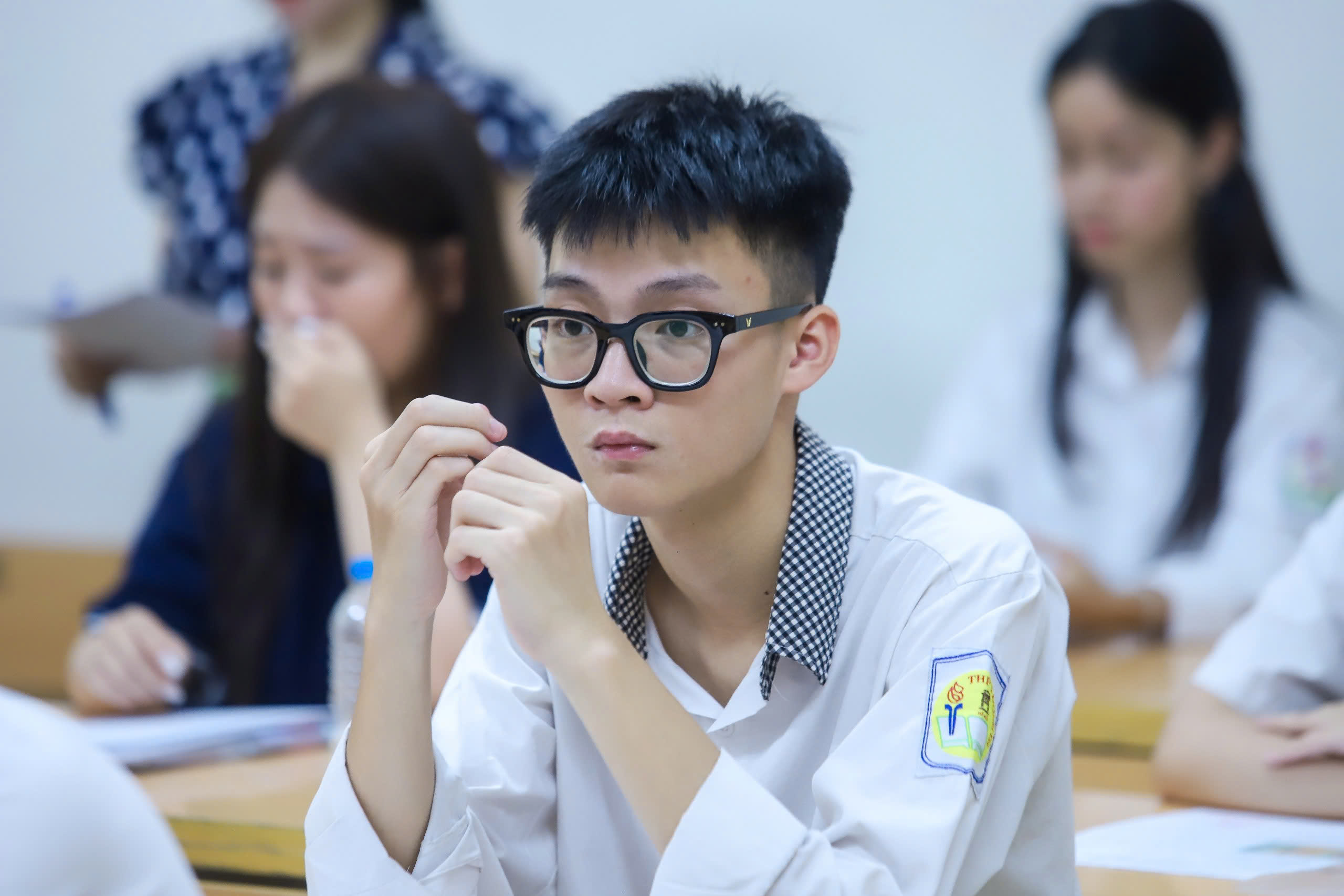 देश भर में लगभग 1.17 मिलियन अभ्यर्थियों ने परीक्षा पंजीकरण प्रक्रिया पूरी की - फोटो 16. Gần 1,17 triệu thí sinh cả nước làm thủ tục dự thi- Ảnh 16.