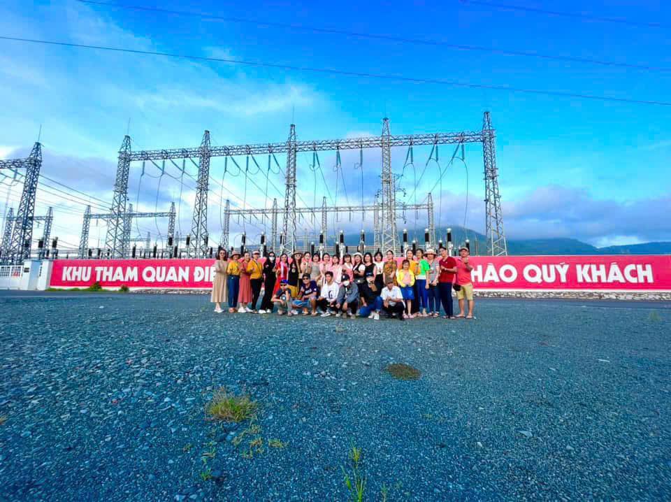 Impian emas di tengah-tengah tanah rohani Tujuh Gunung terkumpul selama beribu-ribu tahun - Foto 2. Giấc mộng vàng giữa địa linh Bảy Núi ngàn năm tích tụ- Ảnh 2.