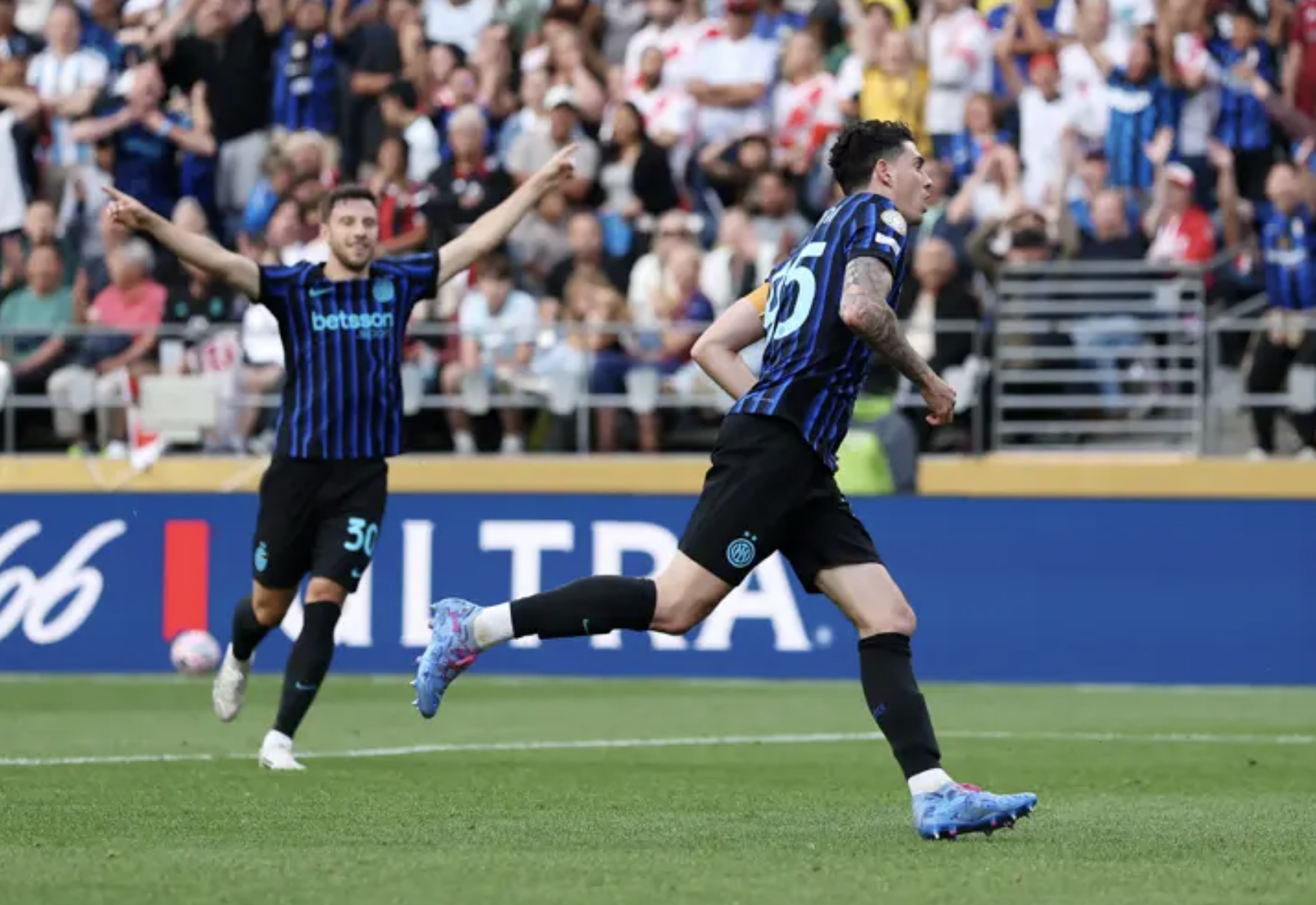 Thua thảm Inter Milan, River Plate chia tay sớm FIFA Club World Cup 2025- Ảnh 4. Thua thảm Inter Milan, River Plate chia tay sớm FIFA Club World Cup 2025- Ảnh 4.
