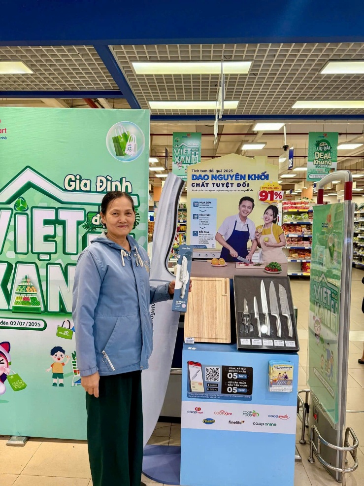 Khách hàng dùng túi môi trường, Co.opmart tặng ngay rau củ- Ảnh 3. Khách hàng dùng túi môi trường, Co.opmart tặng ngay rau củ- Ảnh 3.