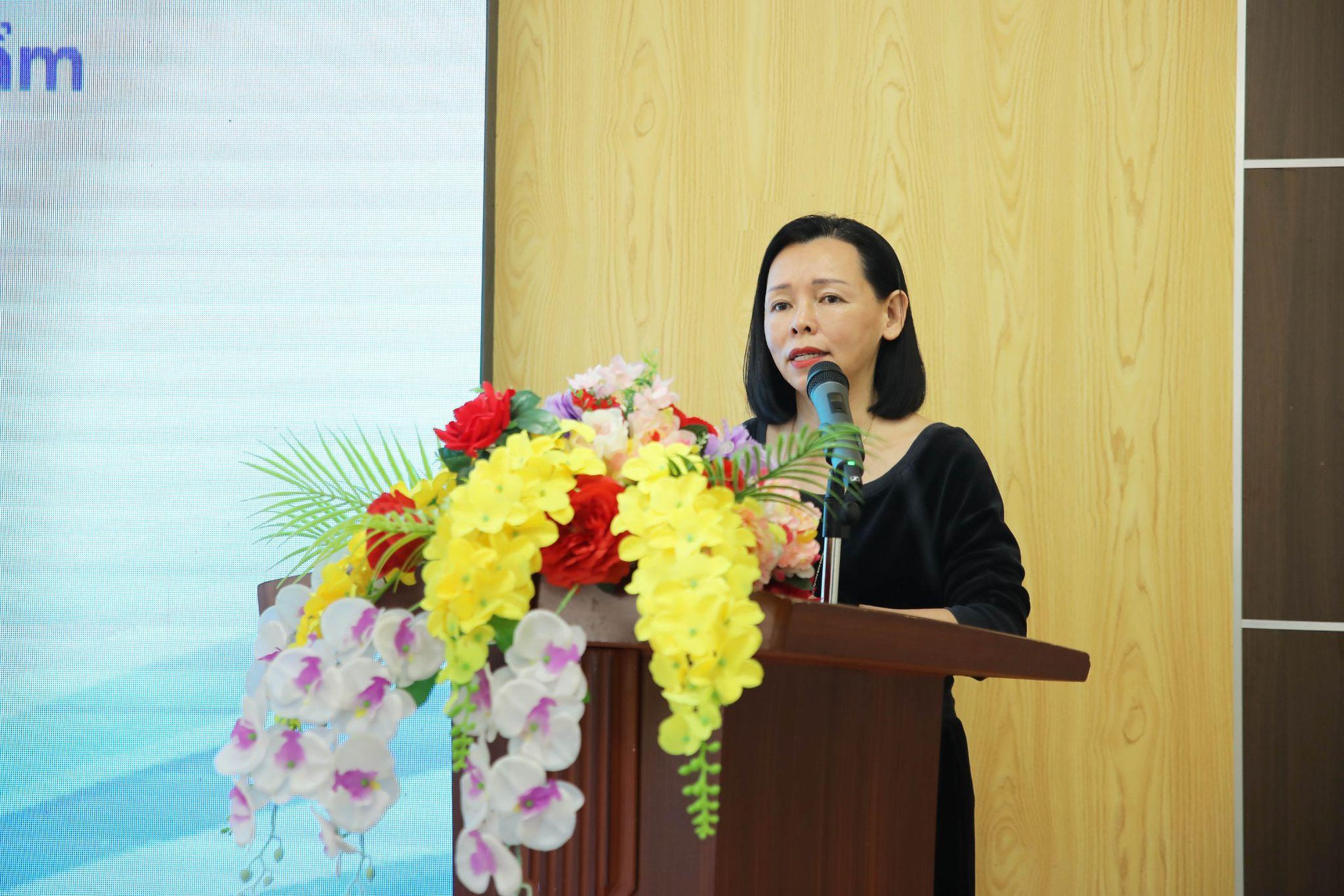 Long Châu cùng Viện Kiểm nghiệm An toàn vệ sinh thực phẩm Quốc gia tiến hành “kiểm tra kép”- Ảnh 4. Long Châu cùng Viện Kiểm nghiệm An toàn vệ sinh thực phẩm Quốc gia tiến hành “kiểm tra kép”- Ảnh 4.