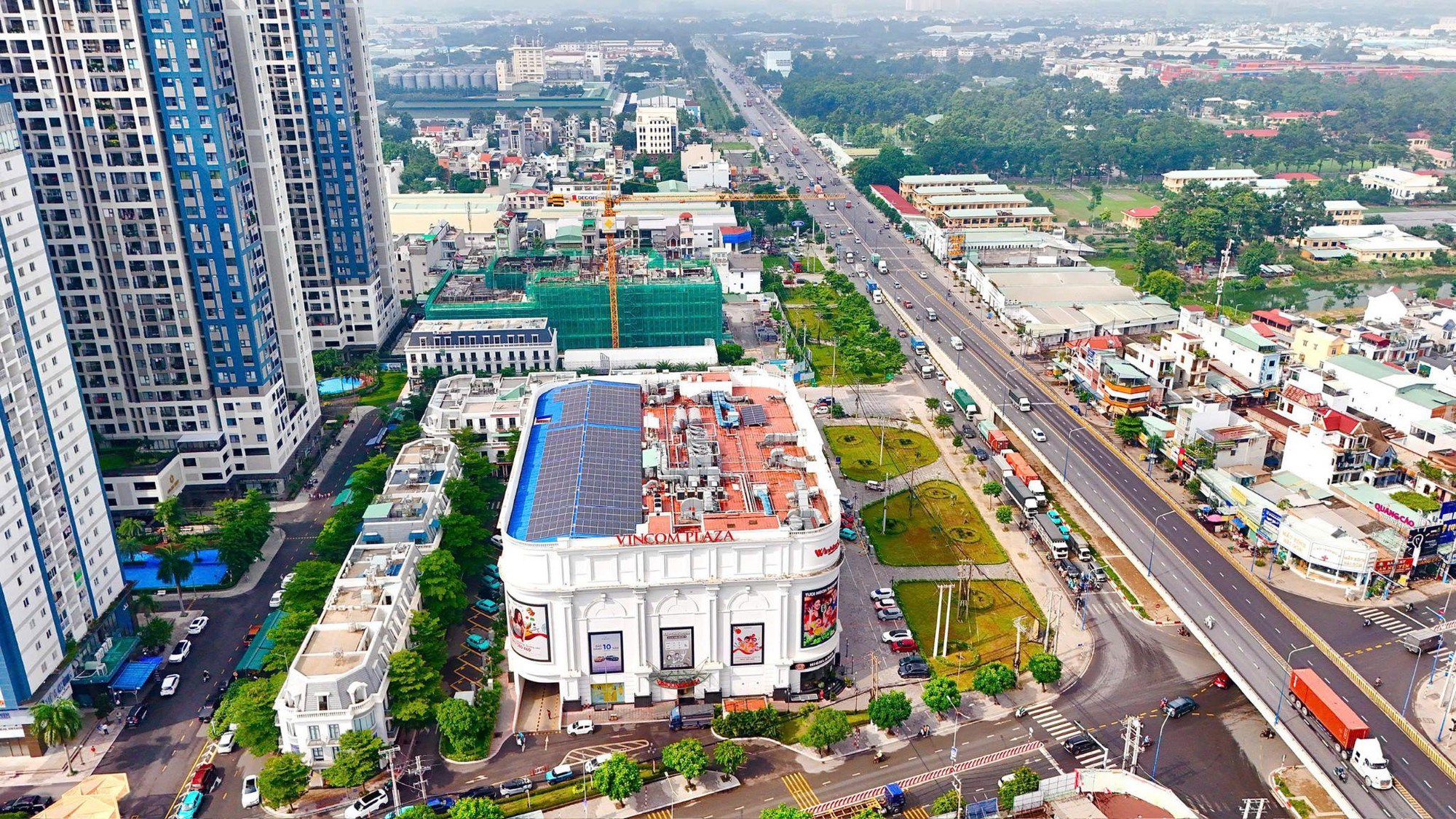 Sáp nhập tạo làn sóng giãn dân từ trung tâm TP HCM- Ảnh 1. Sáp nhập tạo làn sóng giãn dân từ trung tâm TP HCM- Ảnh 1.