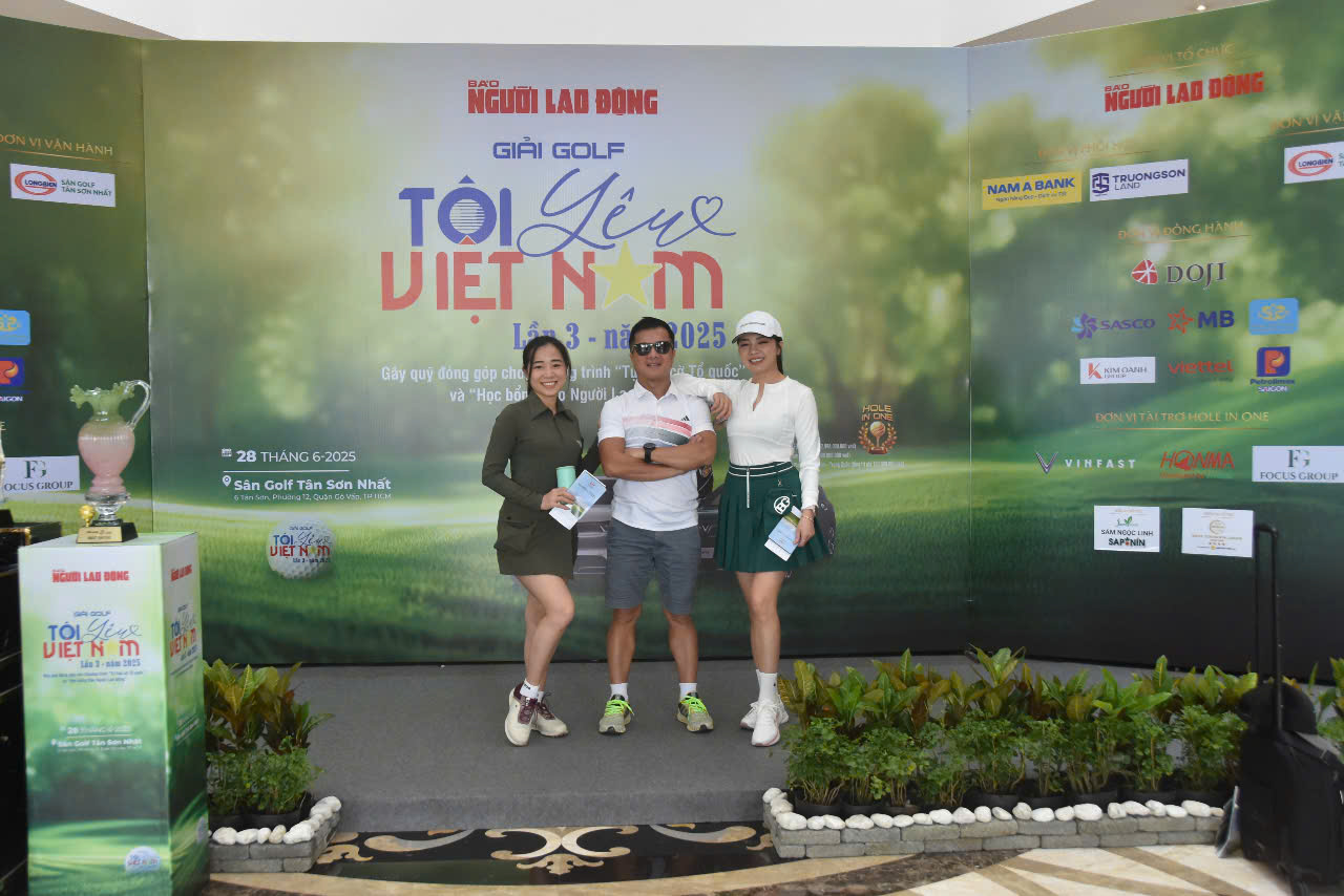 Toàn cảnh khai mạc Giải Golf "Tôi yêu Việt Nam" lần 3 - năm 2025- Ảnh 9. Toàn cảnh khai mạc Giải Golf "Tôi yêu Việt Nam" lần 3 - năm 2025- Ảnh 9.