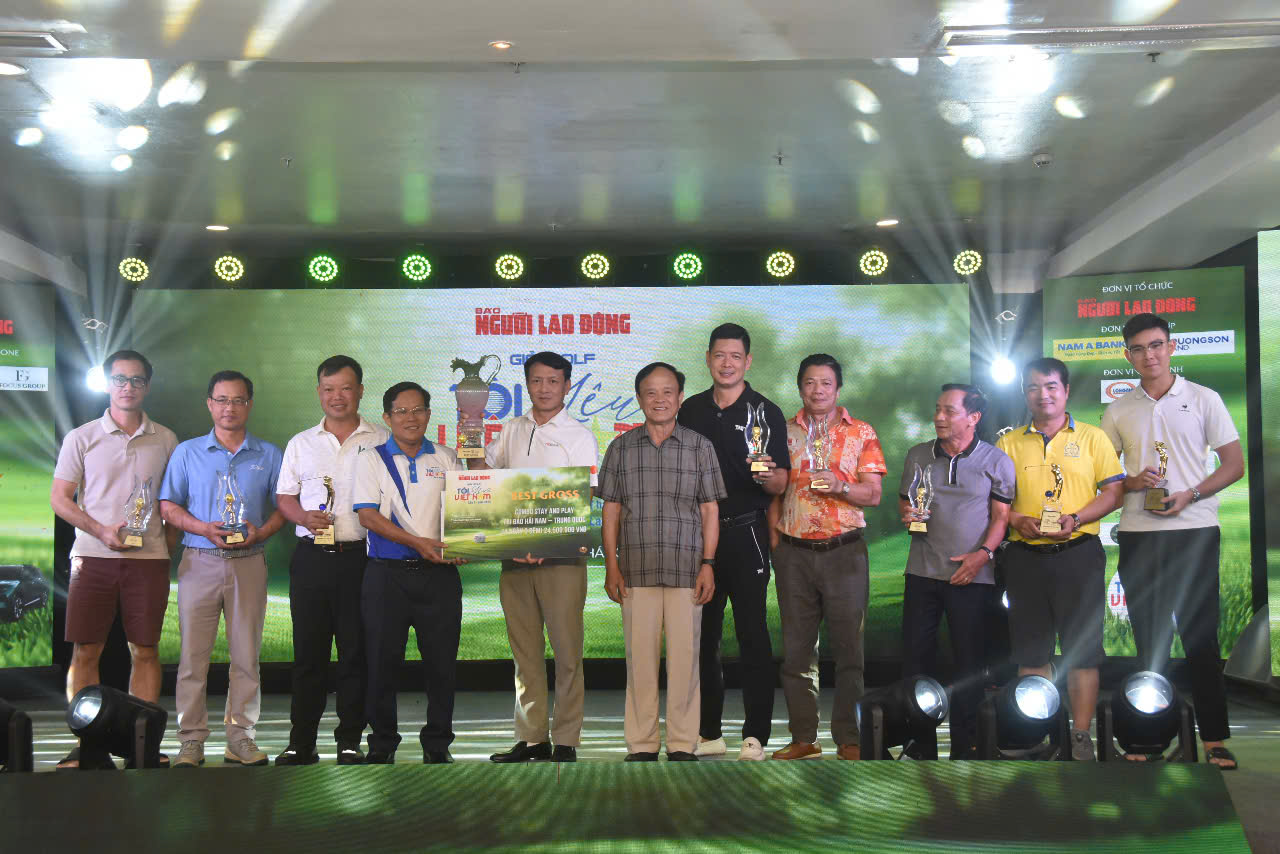 Slavnostní předávání cen a závěrečný ceremoniál golfového turnaje „I love Vietnam“ - Foto 16. Lễ trao giải và bế mạc Giải Golf