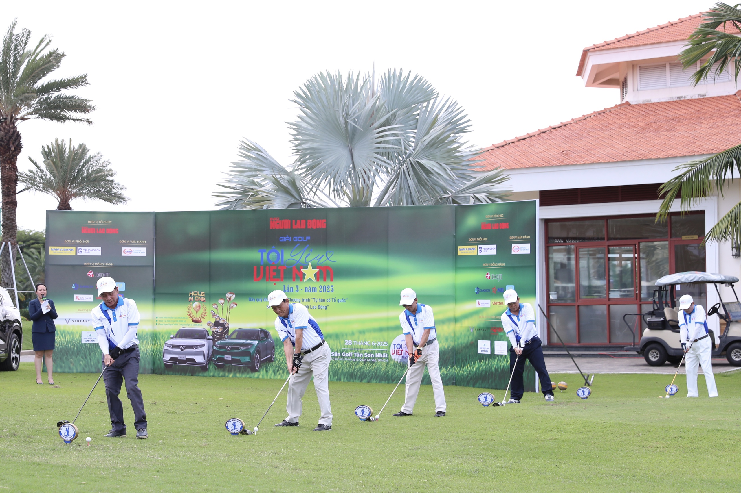 Những cú swing ấn tượng tại giải Golf "Tôi yêu Việt Nam" lần 3 - Ảnh 2.