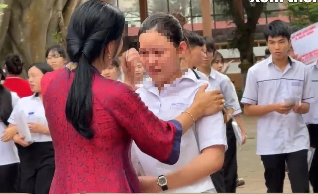 Đề thi THPT quá khó: Thí sinh chìm trong thất vọng, phụ huynh “kêu cứu”- Ảnh 6. Đề thi THPT quá khó: Thí sinh chìm trong thất vọng, phụ huynh “kêu cứu”- Ảnh 6.
