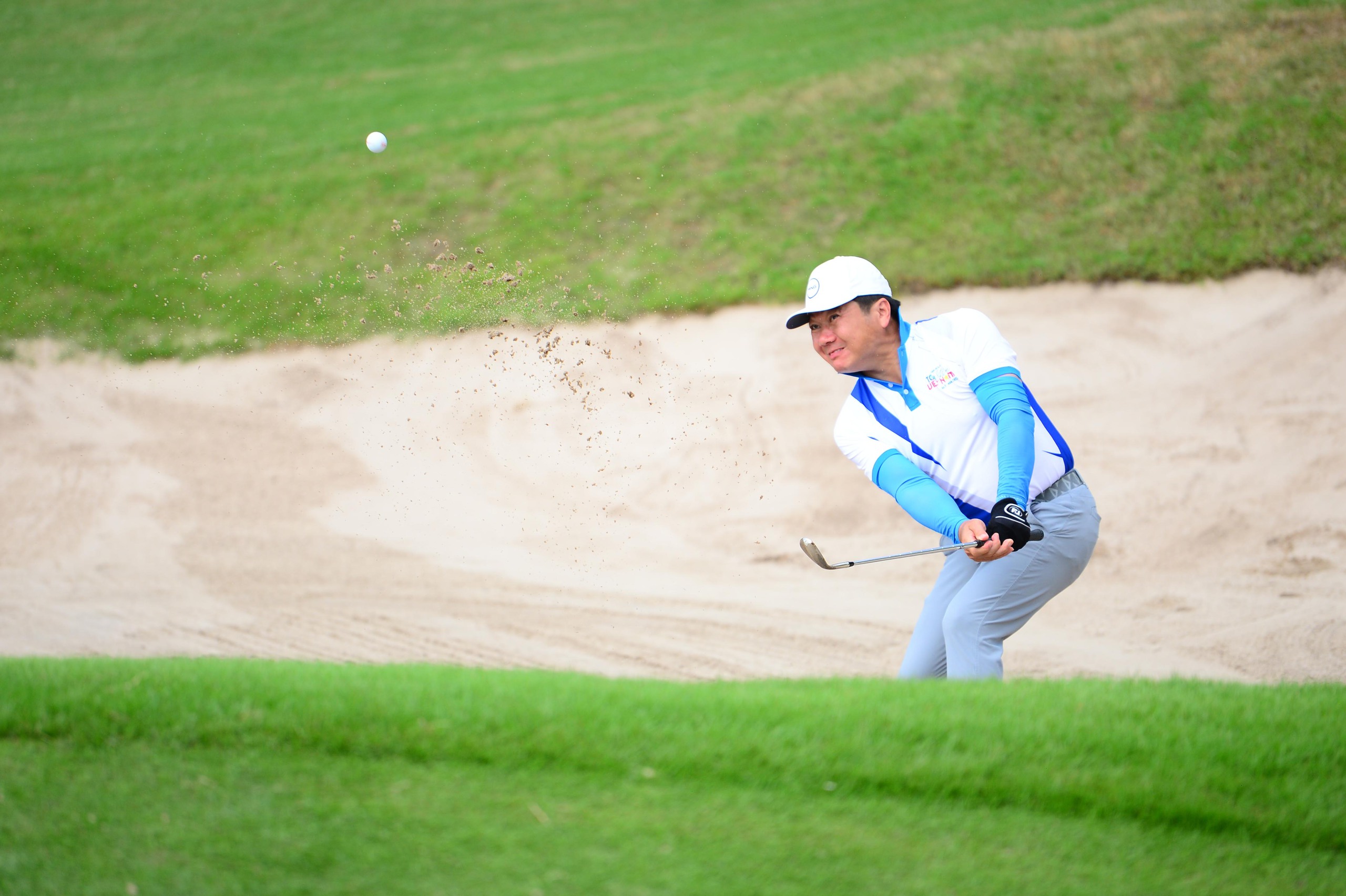 Những cú swing ấn tượng tại giải Golf "Tôi yêu Việt Nam" lần 3 - Ảnh 8.