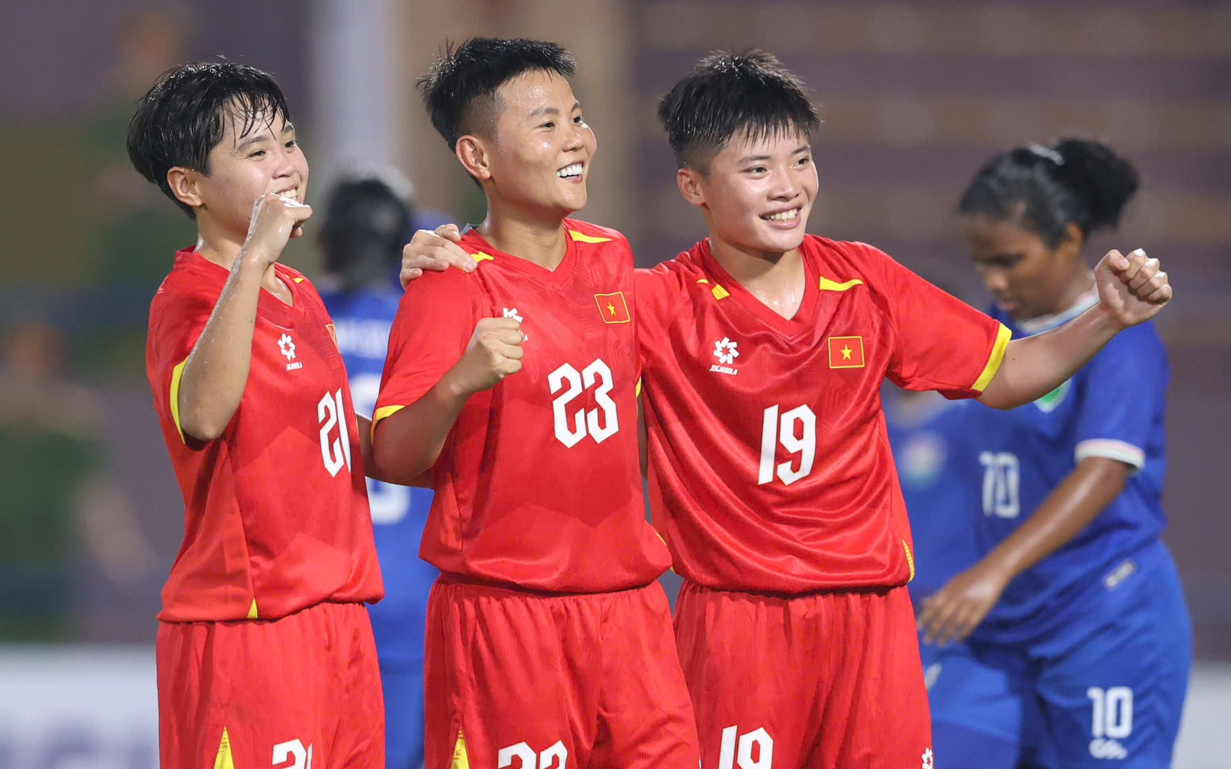 U20 nữ Việt Nam hội quân, sẵn sàng cho vòng loại châu Á 2026 - Ảnh 3.