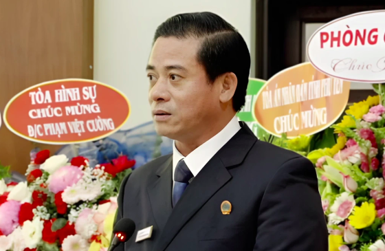 Cựu phó chánh toà nhận tiền tỉ “nhờ” cán bộ TAND tối cao giải quyết đơn đề nghị của doanh nghiệp- Ảnh 1. Cựu phó chánh toà nhận tiền tỉ “nhờ” cán bộ TAND tối cao giải quyết đơn đề nghị của doanh nghiệp- Ảnh 1.