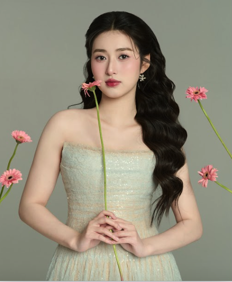 Hoa khôi Trâm Anh muốn tiến xa ở Miss Earth Vietnam 2025 - Ảnh 1.