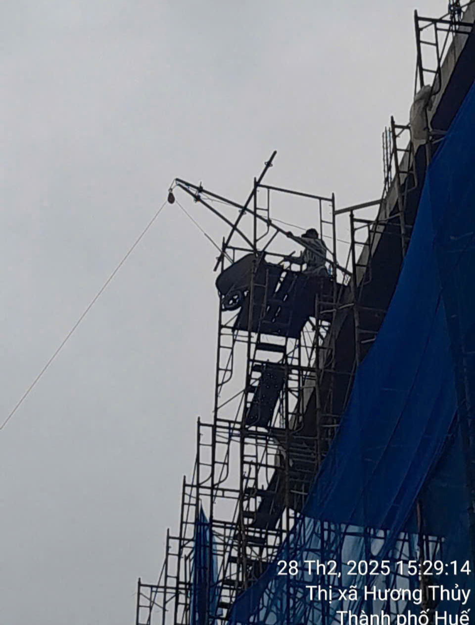 Vụ nhà thầu "chạy làng" khỏi gói thầu CNTT Huế: Năng lực nhà thầu ra sao? - Ảnh 2.