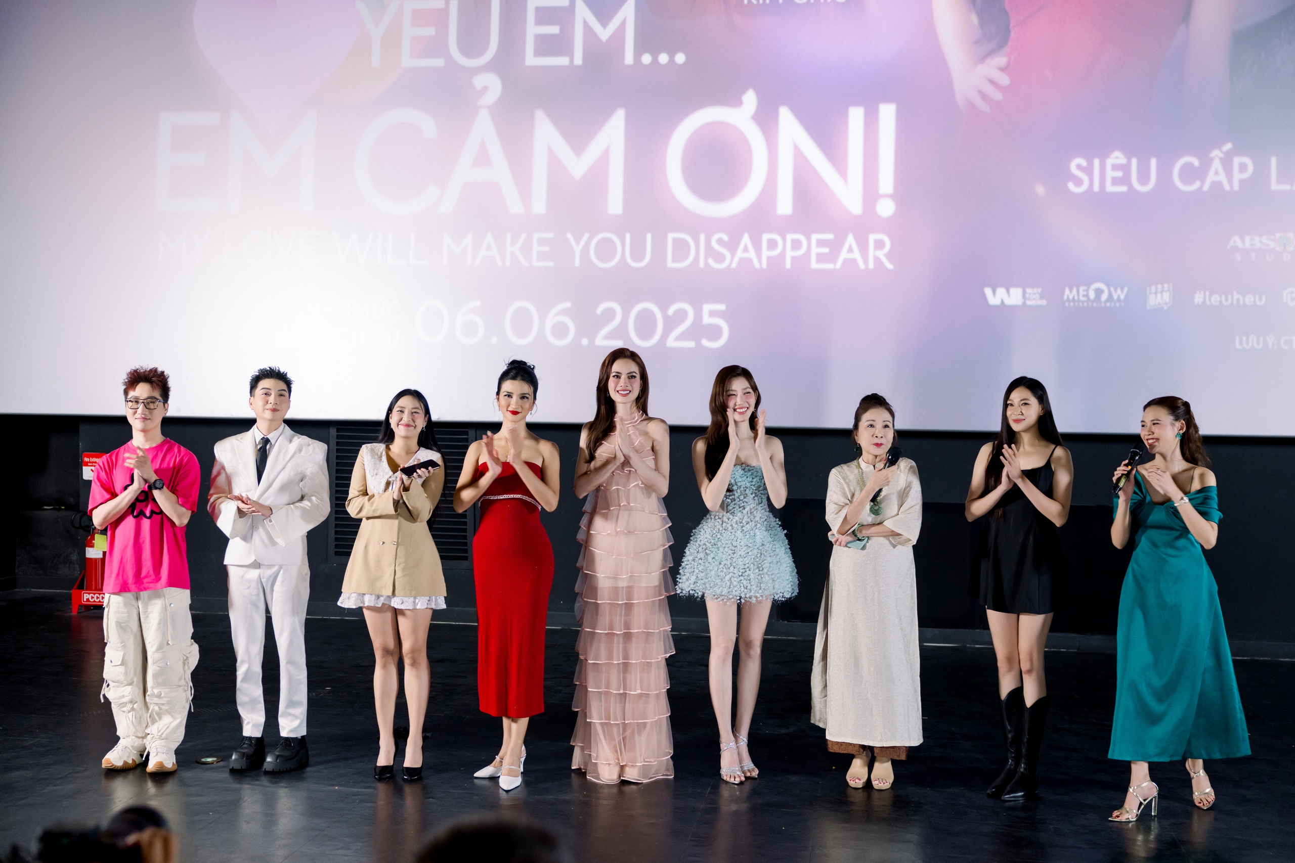Thúy Ngân thừa nhận đang… bận yêu!- Ảnh 10. Thúy Ngân thừa nhận đang… bận yêu!- Ảnh 10.