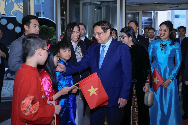 Thủ tướng Phạm Minh Chính đến Estonia, điểm đầu tiên trong chuyến công tác Châu Âu- Ảnh 3. Thủ tướng Phạm Minh Chính đến Estonia, điểm đầu tiên trong chuyến công tác Châu Âu - Ảnh 4.