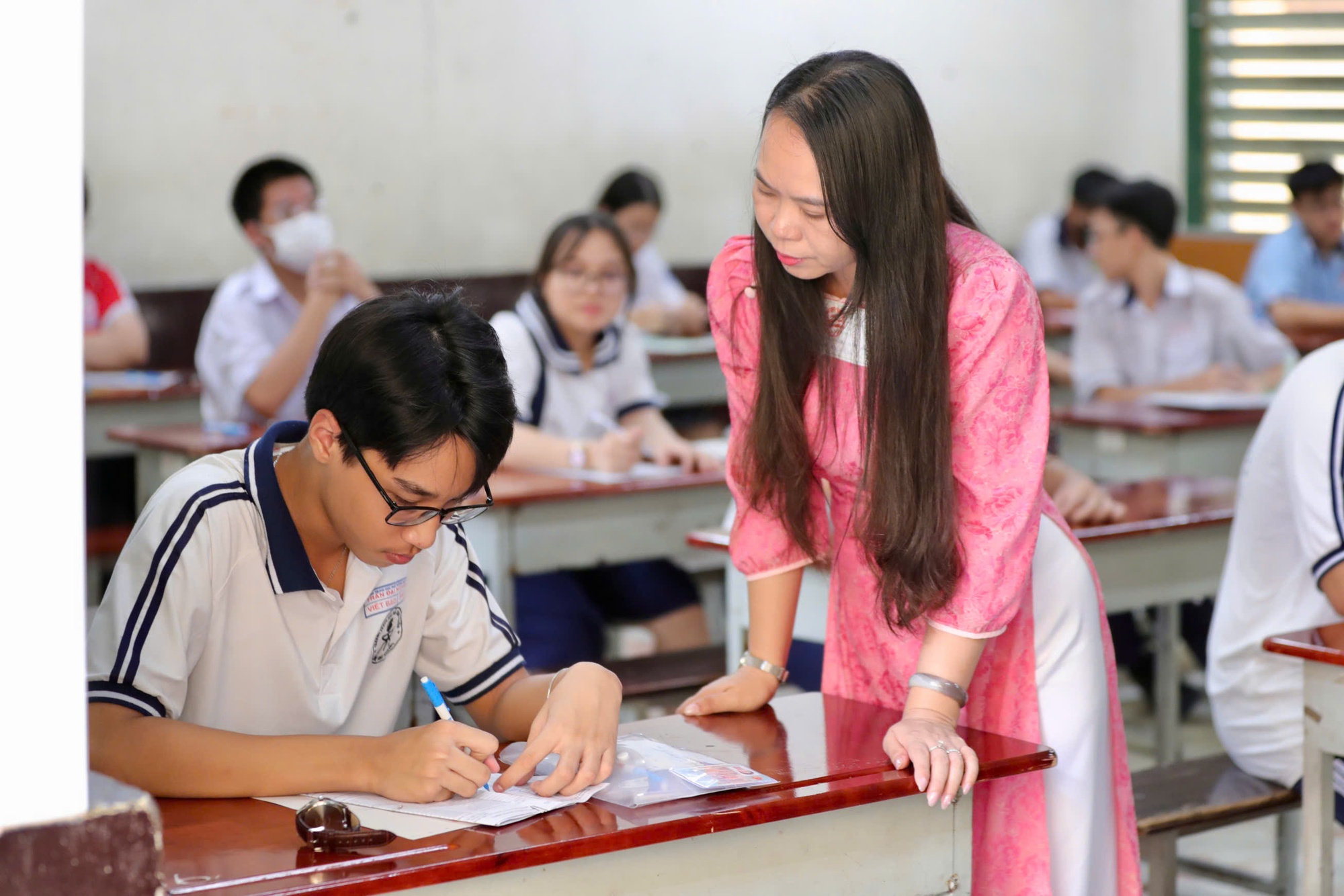 TP HCM: Từ đầu năm học, các trường phải công khai các khoản thu, chi  - Ảnh 1.