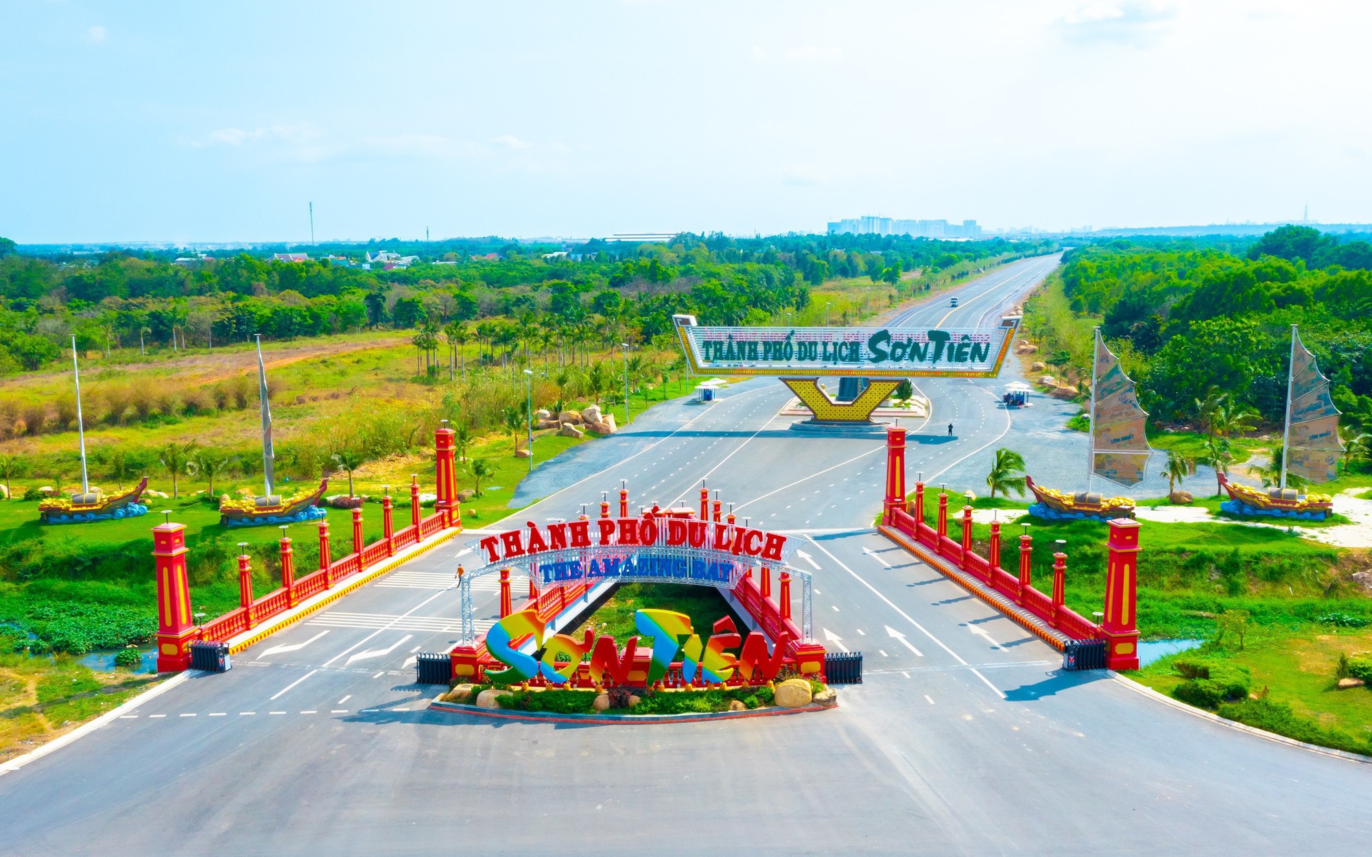 Công ty Sơn Tiên nói gì về vụ sập giàn giáo làm 2 người chết ở Đồng Nai?- Ảnh 2.