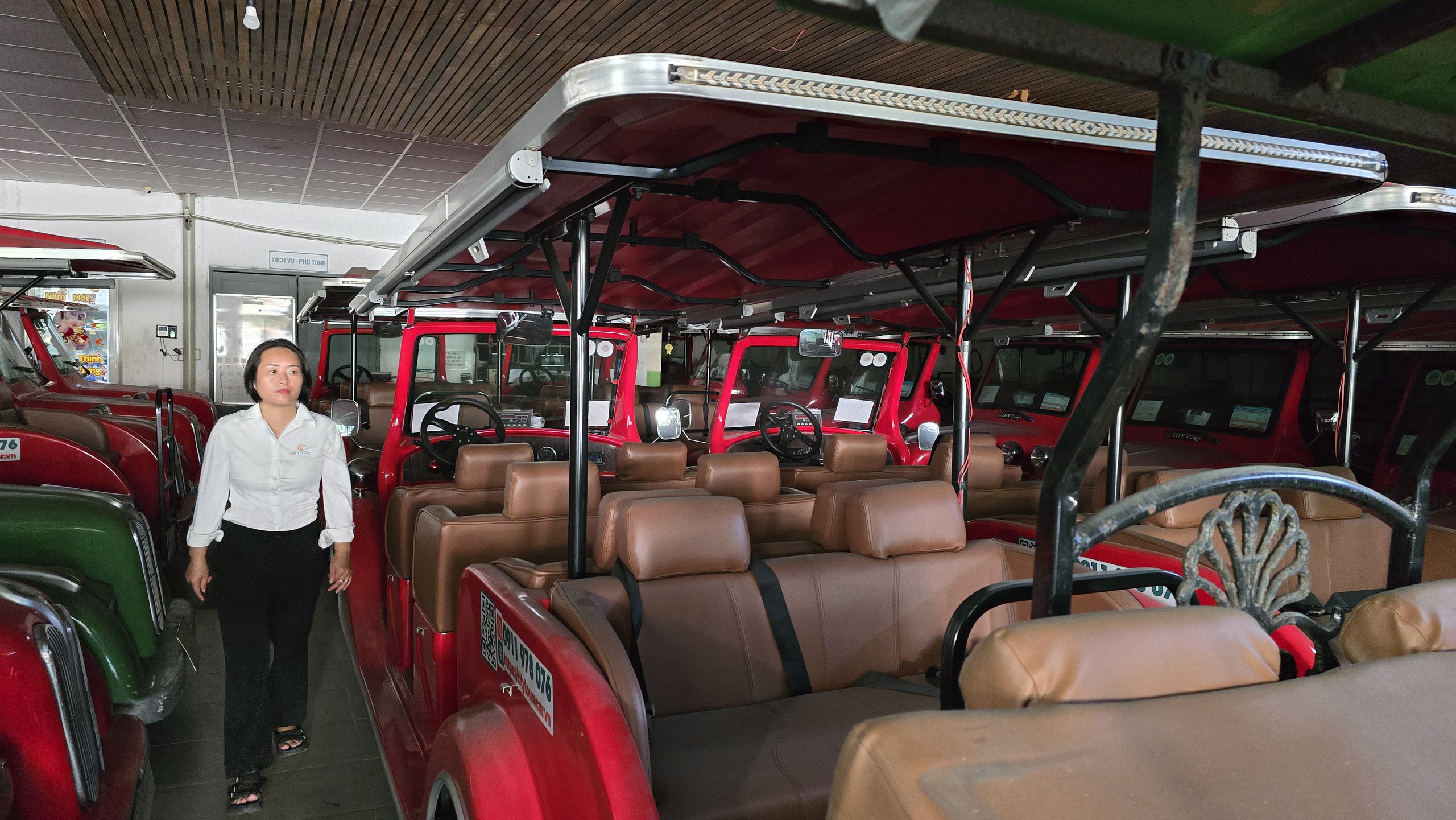 Mobil listrik wisata Da Nang meminta bantuan: Departemen Konstruksi Kota angkat bicara - Foto 1. Xe điện du lịch Đà Nẵng cầu cứu: Sở Xây dựng thành phố lên tiếng- Ảnh 1.