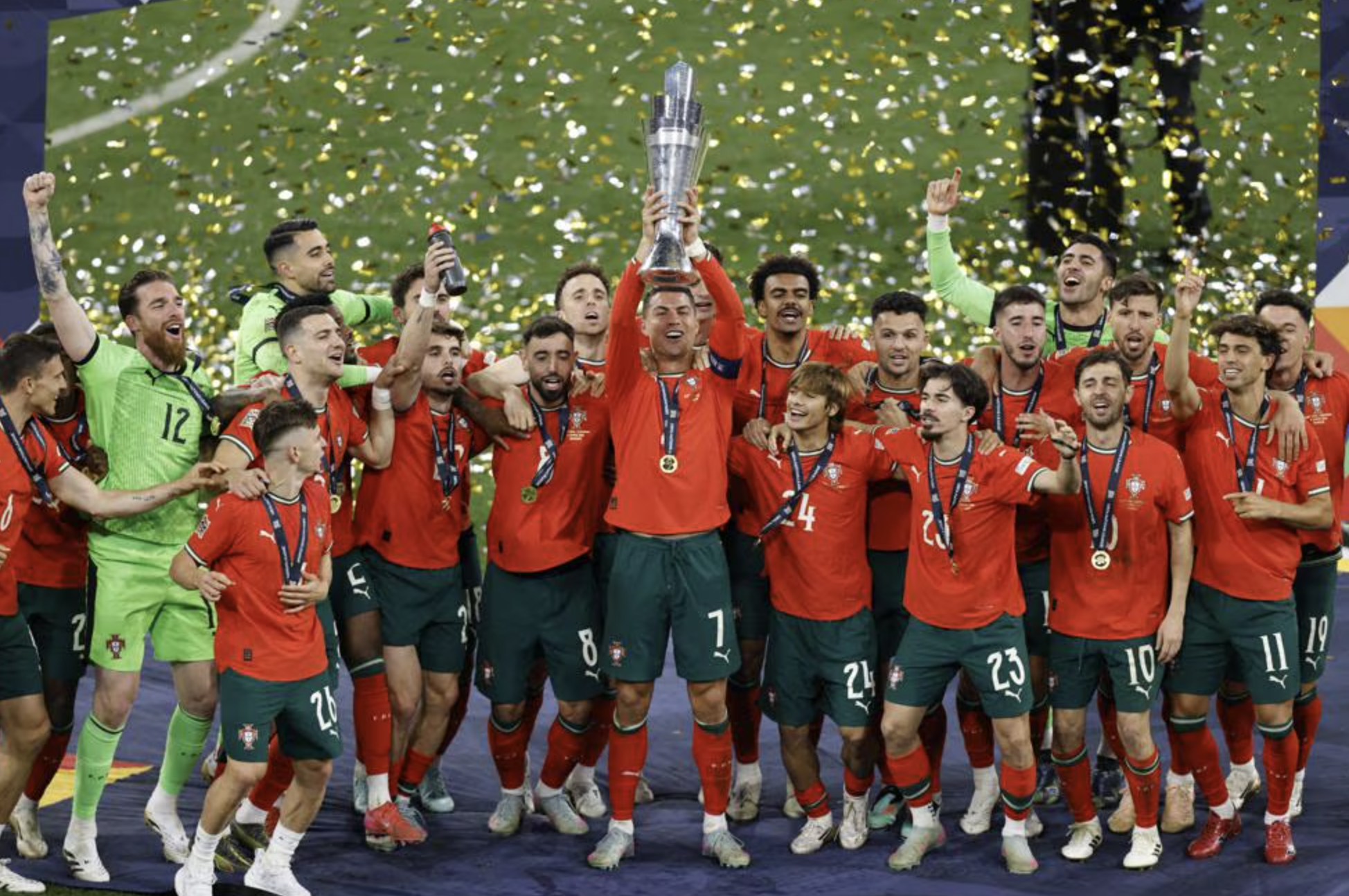 Thắng Tây Ban Nha loạt luân lưu nghẹt thở, Bồ Đào Nha vô địch Nations League- Ảnh 11. Thắng Tây Ban Nha loạt luân lưu nghẹt thở, Bồ Đào Nha vô địch Nations League- Ảnh 11.
