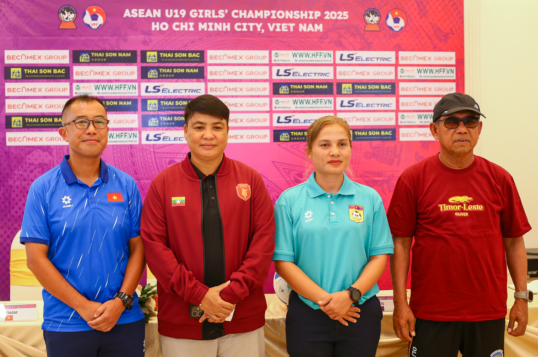 HLV U19 nữ Việt Nam quyết tâm HLV U19 nữ Việt Nam quyết tâm