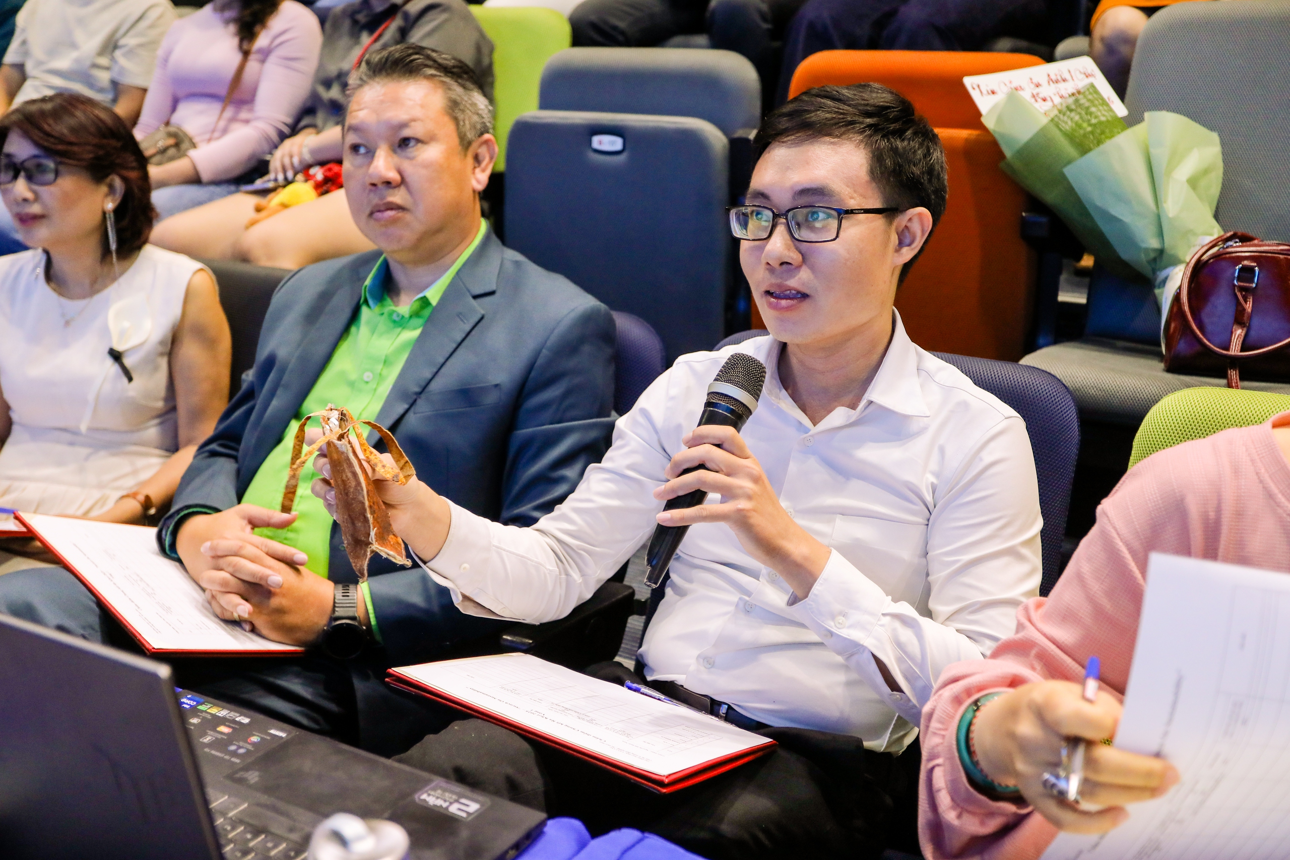 自閉症児向けの教育アプリがスタートアップアイデア部門で最優秀賞を受賞 - 写真5。 Ứng dụng giáo dục dành cho trẻ tự kỷ đoạt giải nhất ý tưởng khởi nghiệp- Ảnh 5.