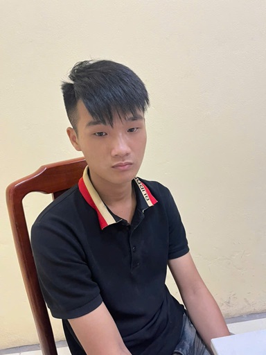 Dùng xe máy Honda làm "mồi nhử" điều nam thanh niên tới chỗ vắng xịt hơi cay để cướp tài sản- Ảnh 2. Dùng xe máy Honda làm "mồi nhử" điều nam thanh niên tới chỗ vắng xịt hơi cay để cướp tài sản- Ảnh 2.