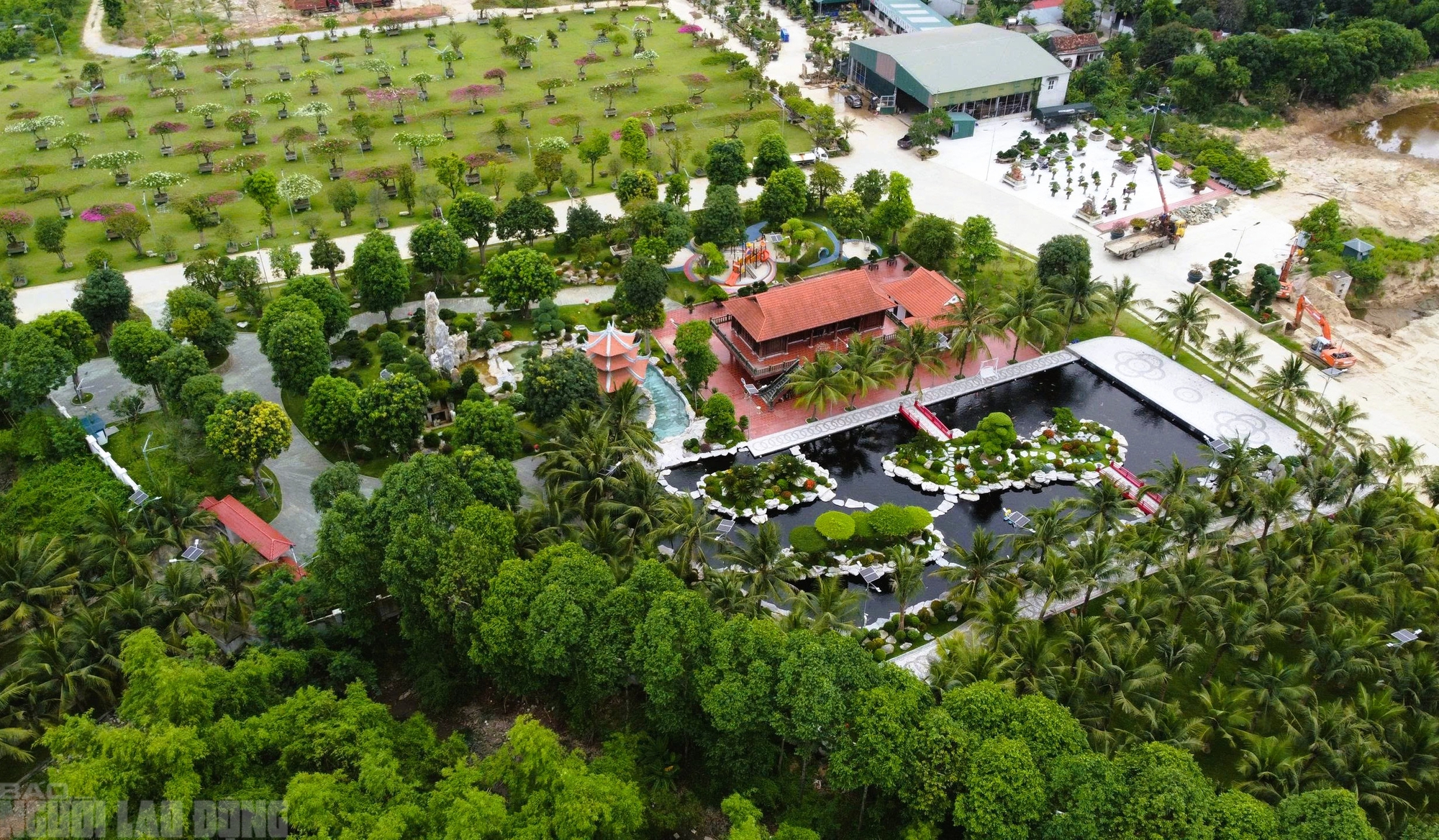 Khu biệt phủ cả ngàn m2 được cho của Tuấn "thần đèn" xây trên đất thuê làm bãi tập kết cát? - Ảnh 5.