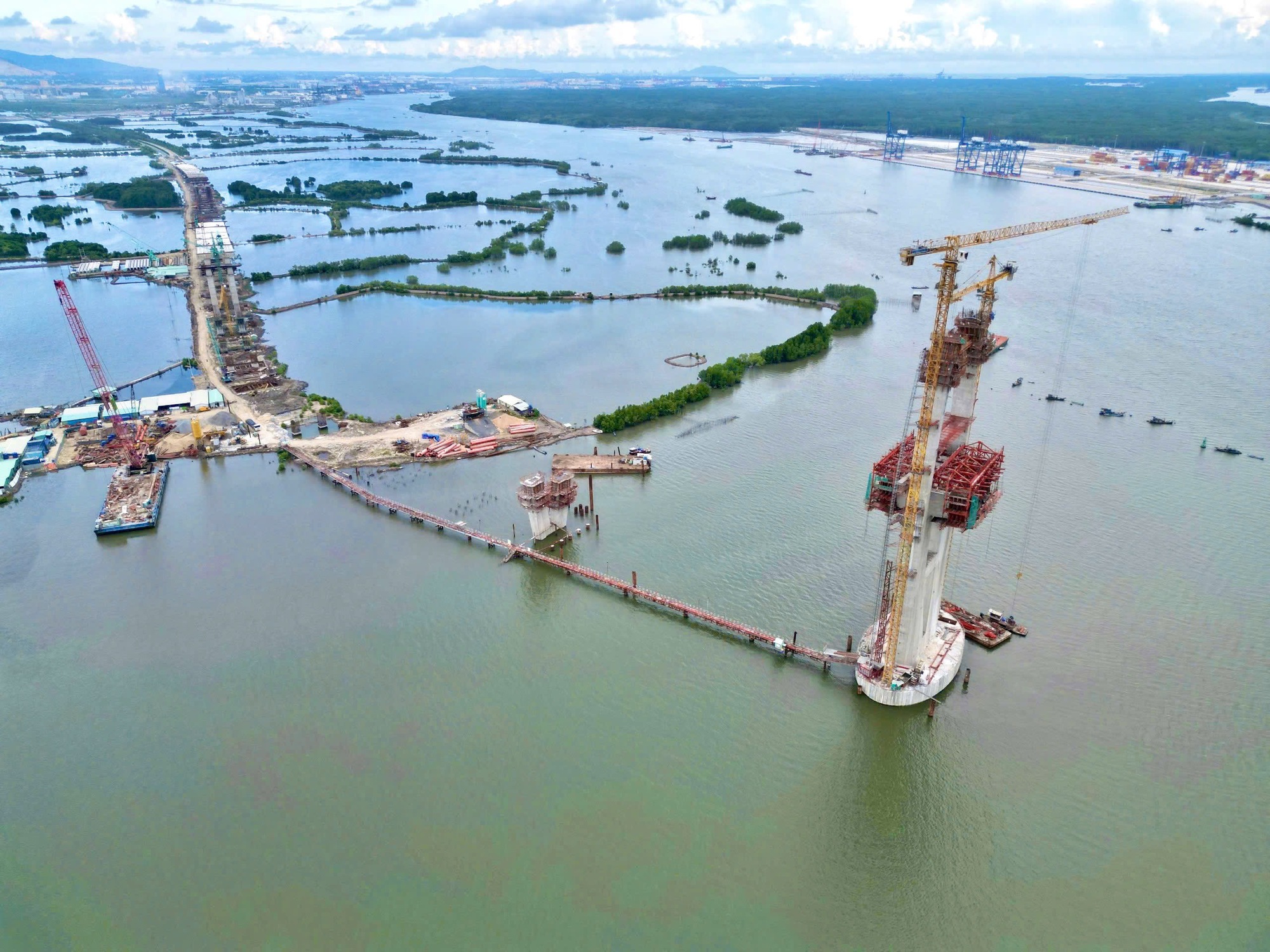 Cận cảnh dự án cầu có nhịp chính dài nhất Đông Nam Á, nối Bà Rịa - Vũng Tàu với Đồng Nai- Ảnh 8.