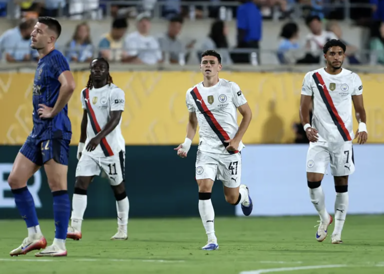 ຕົກຕະລຶງ: ແມນຊິຕີ້ ເສຍໃຫ້ ອາລ-ຮິລລ ຕົກຮອບຢ່າງໜ້າຕົກໃຈ, ຕົກຮອບກ່ອນການແຂ່ງຂັນ FIFA Club World Cup 2025 - ຮູບ 6. Chấn động: Man City thua sốc Al-Hilal, bị loại sớm tại FIFA Club World Cup 2025- Ảnh 6.