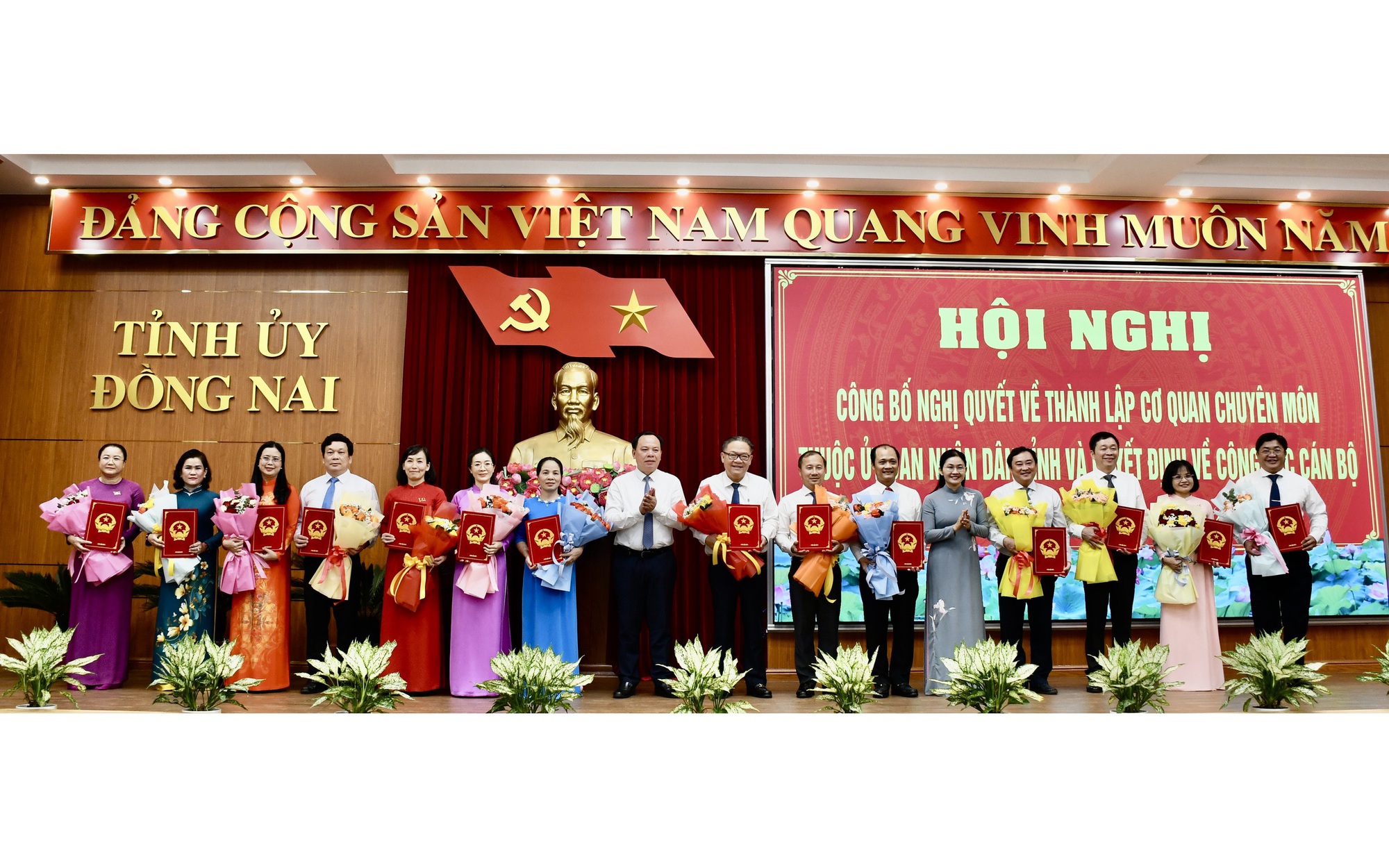 Đồng Nai điều động 2 lãnh đạo sở làm lãnh đạo xã, phường- Ảnh 2.